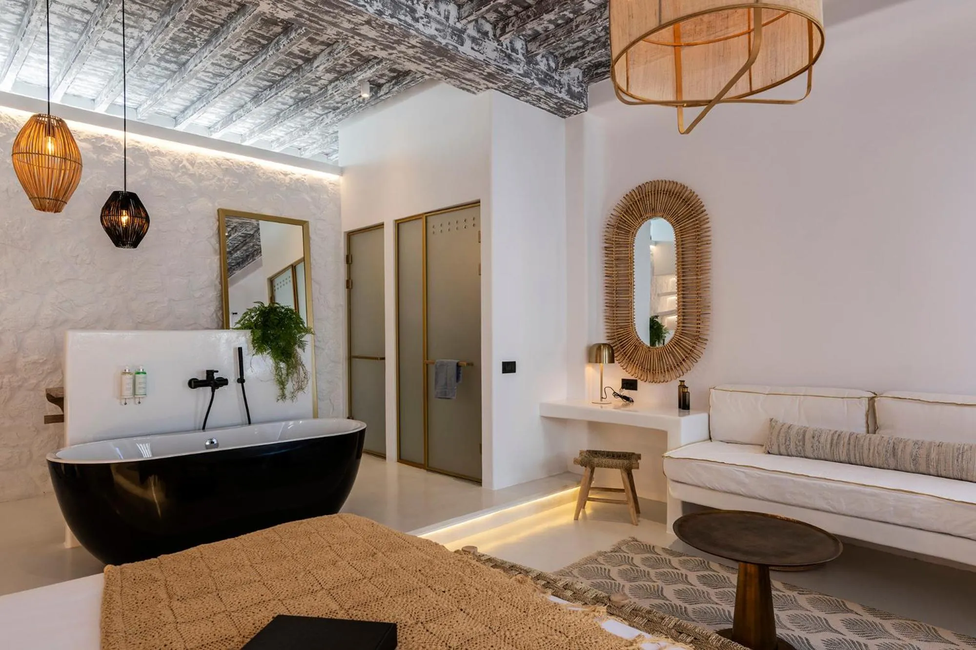 Bed in The TownHouse Mykonos