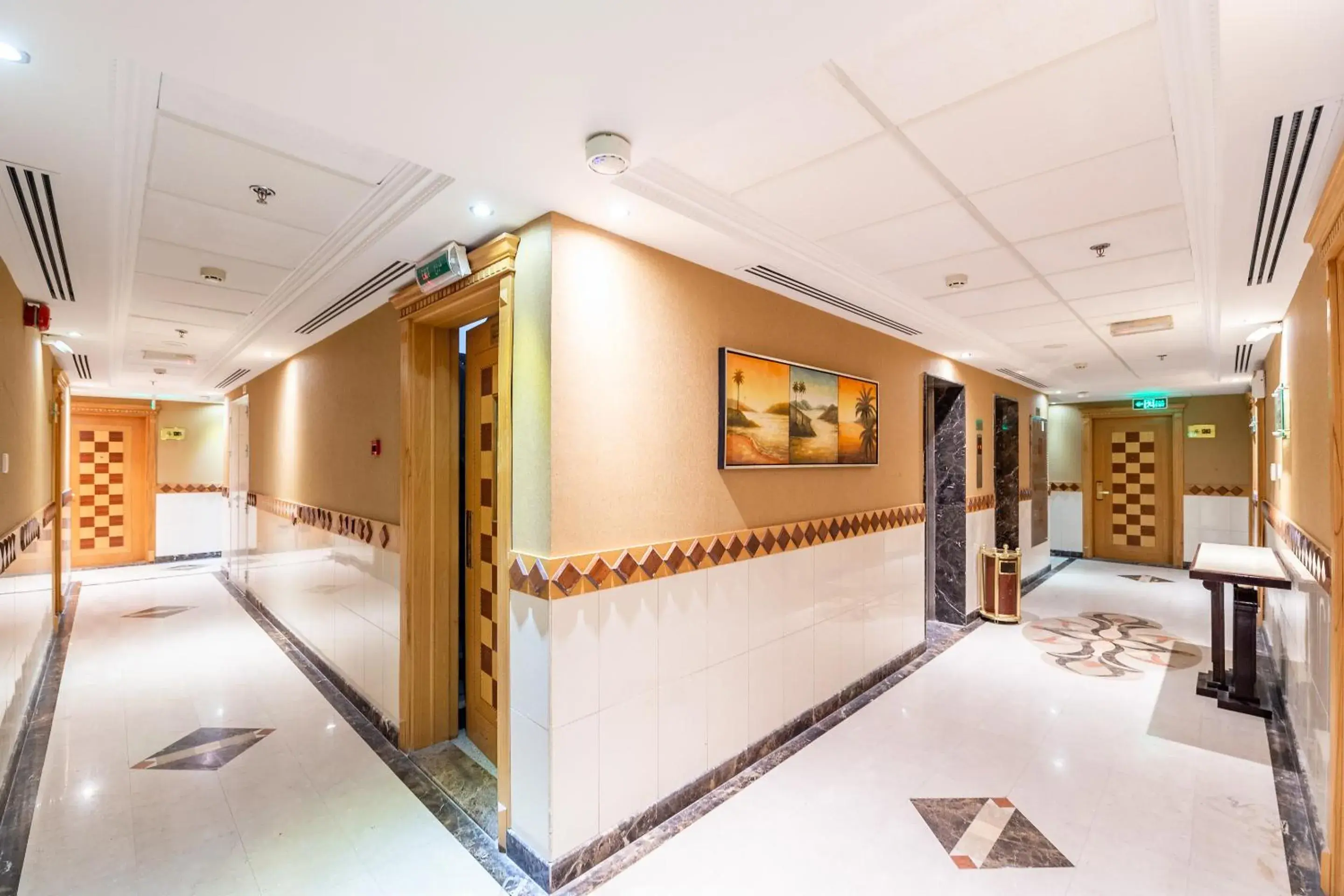 Lobby or reception, Bed in Crystal Plaza Hotel Lobby or reception, Bed in Crystal Plaza Hotel