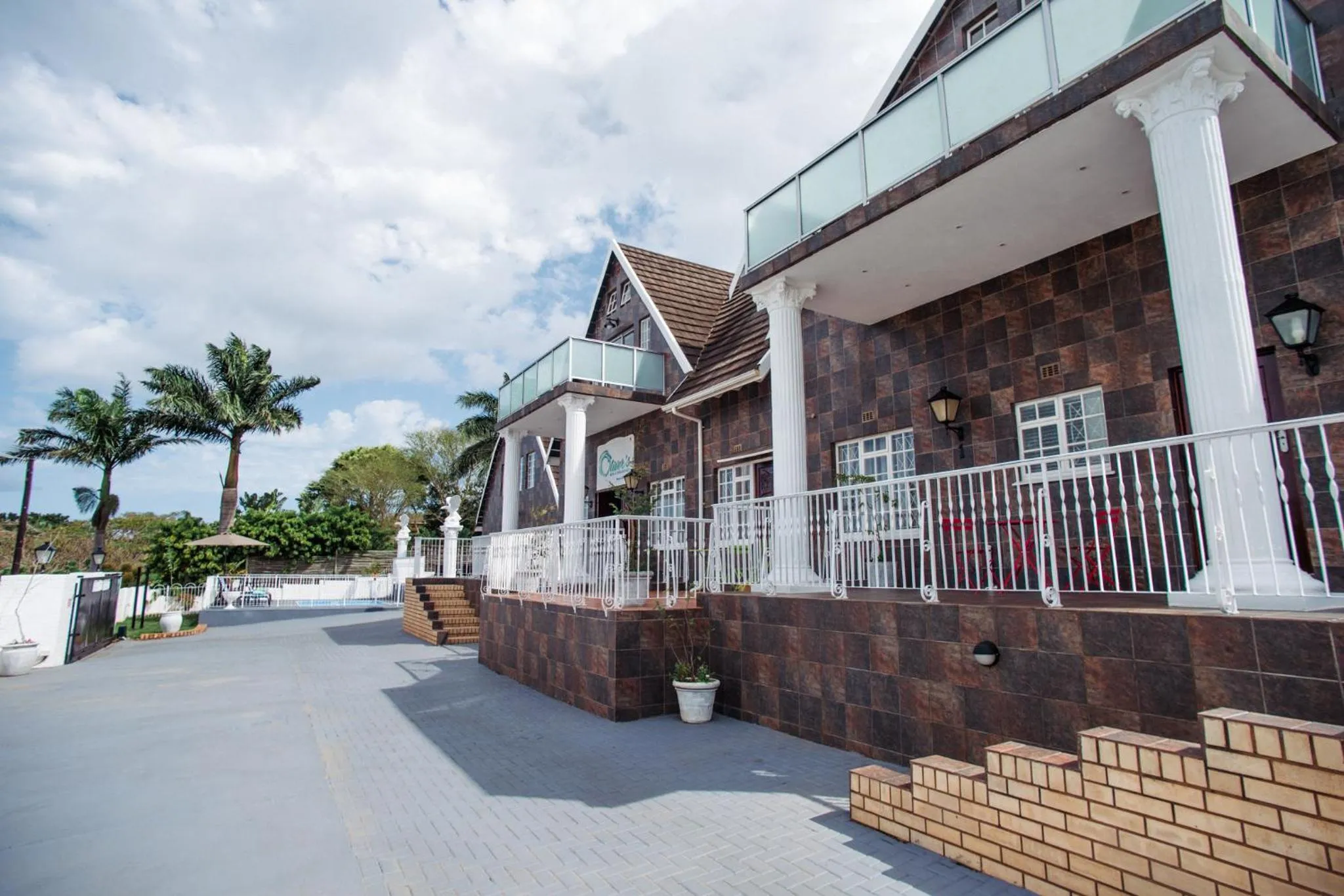 Property building in Oliver's Bed and Breakfast