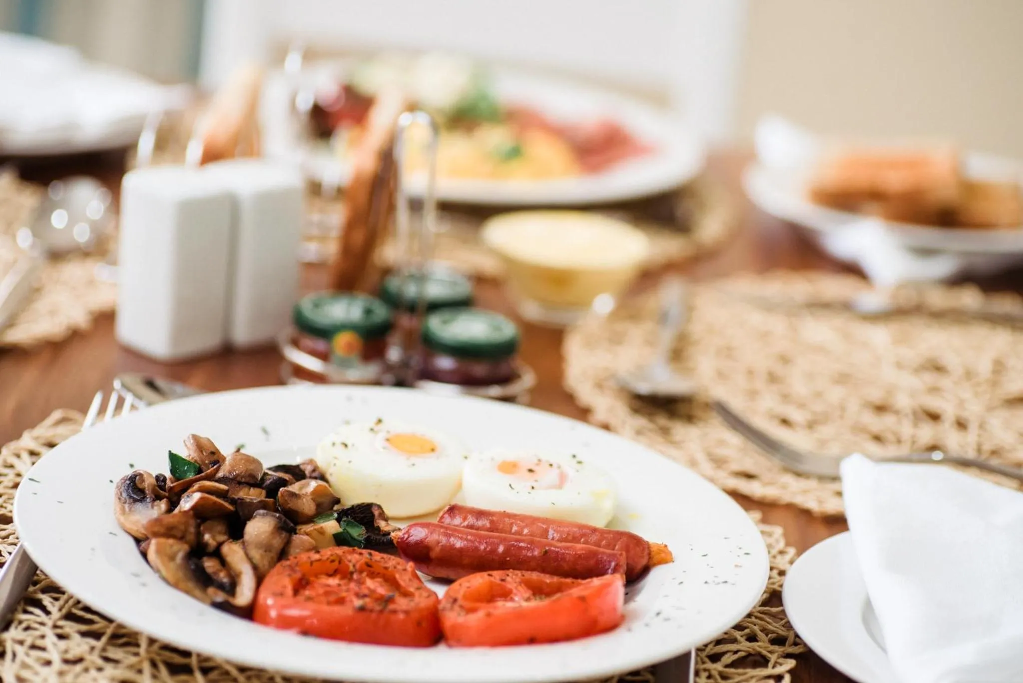Breakfast in Oliver's Bed and Breakfast