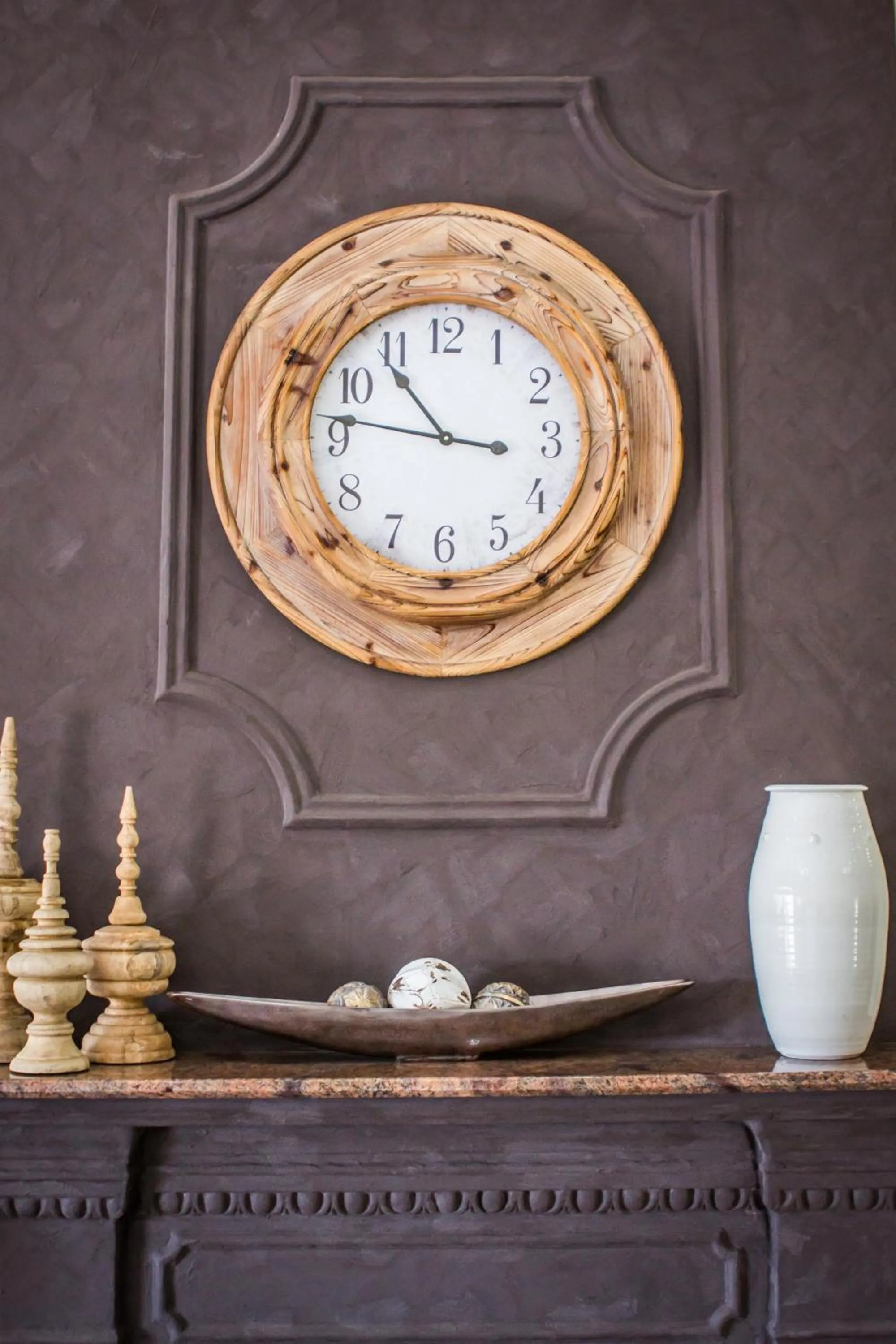 Decorative detail in Oliver's Bed and Breakfast