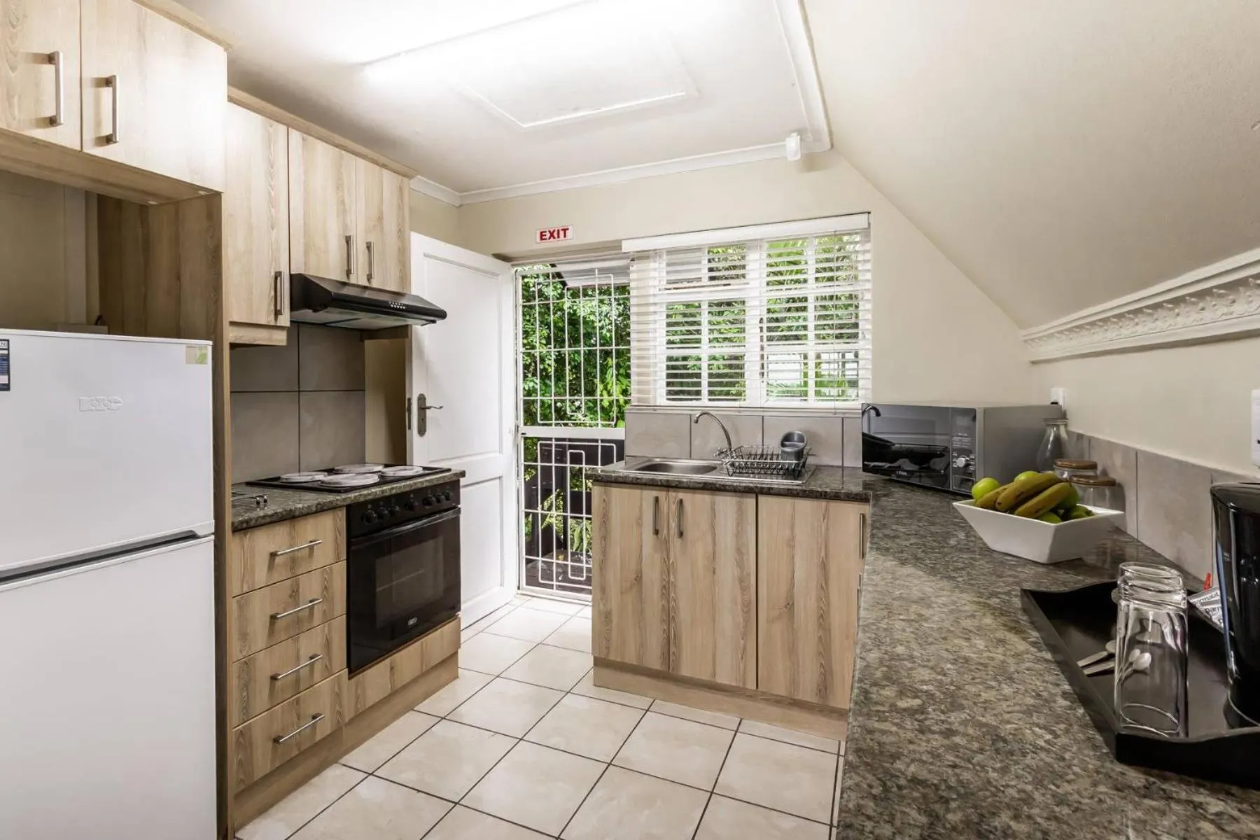 Kitchen or kitchenette in Oliver's Bed and Breakfast