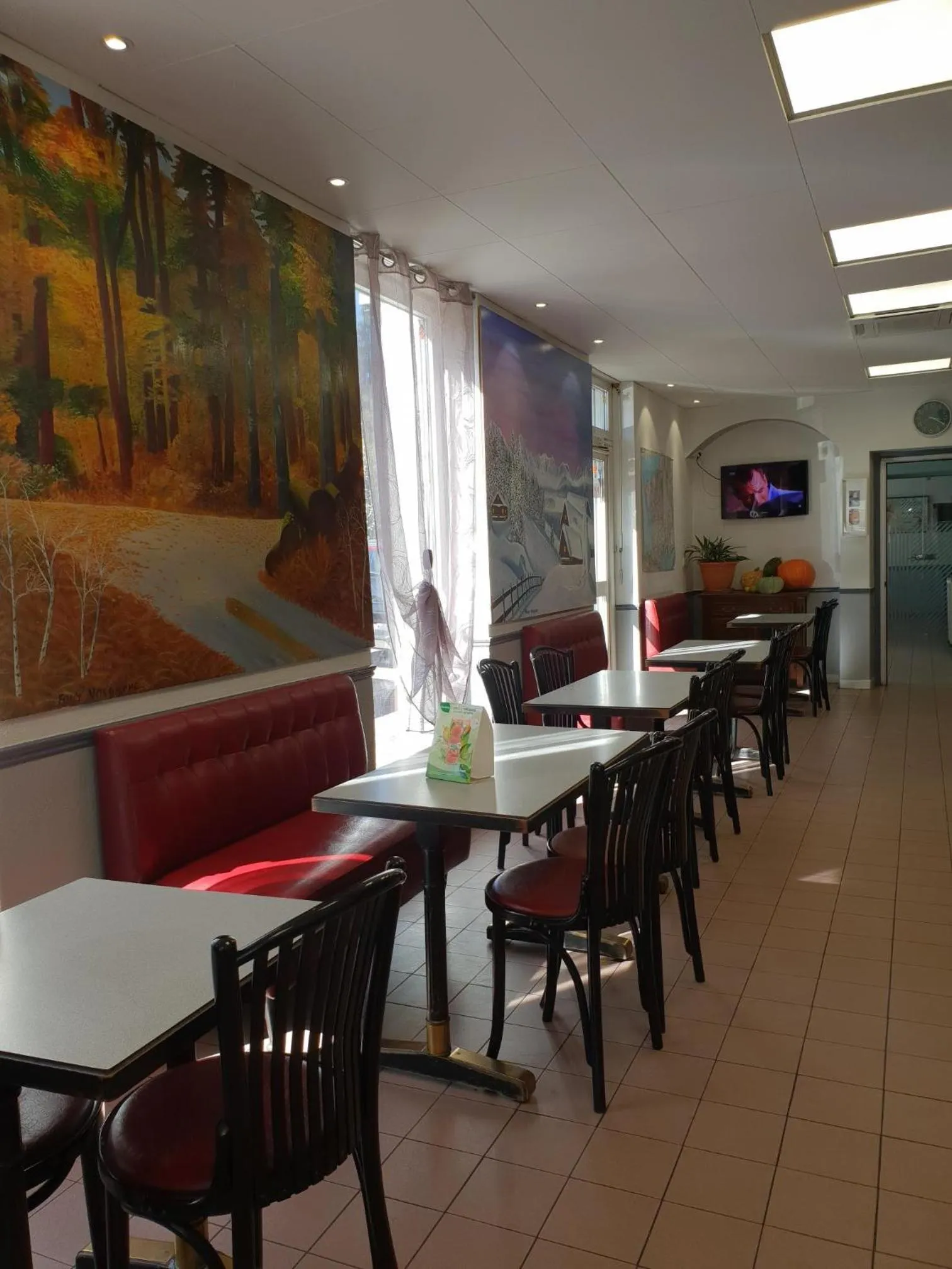 Lounge or bar in Hôtel Des Vosges