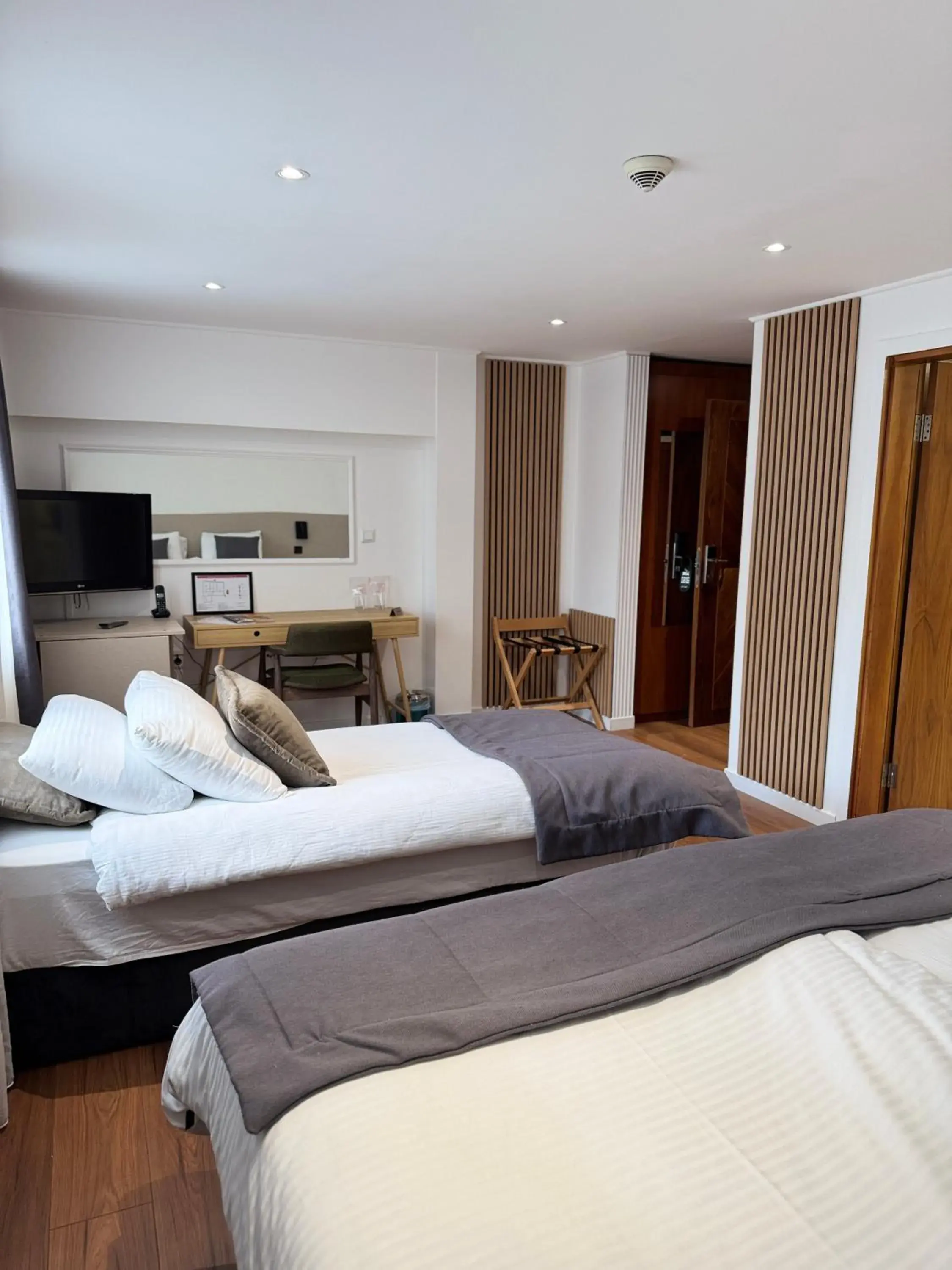 Photo of the whole room, Bed in Hotel Astra Photo of the whole room, Bed in Hotel Astra