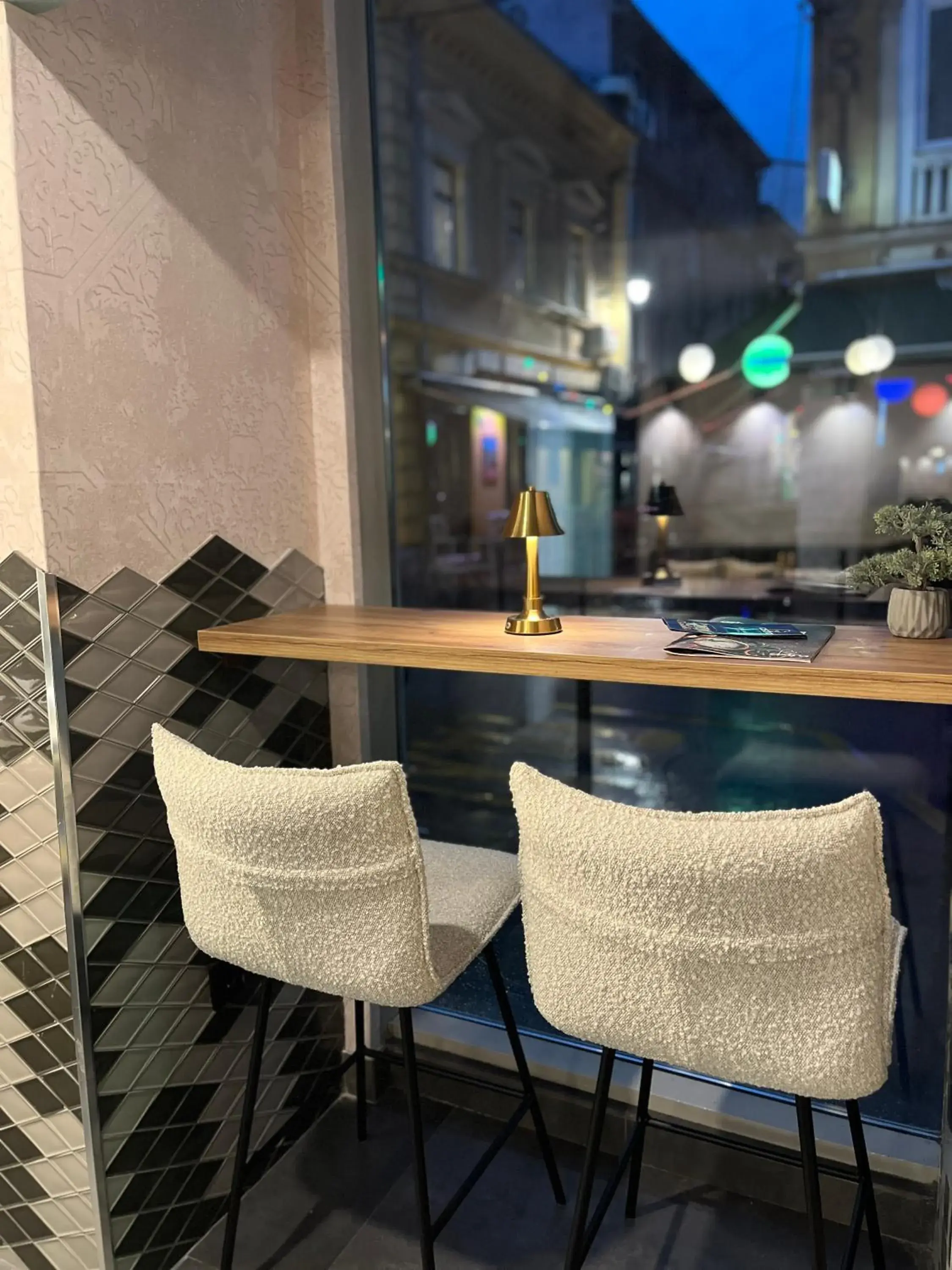 Restaurant/places to eat in Hotel Astra Restaurant/places to eat in Hotel Astra