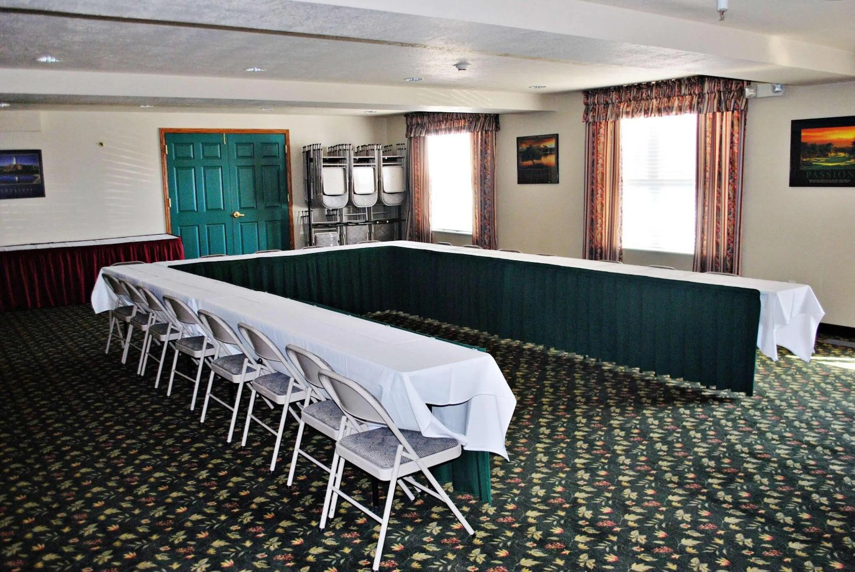 Meeting/conference room in Country Inn & Suites by Radisson, West Valley City, UT