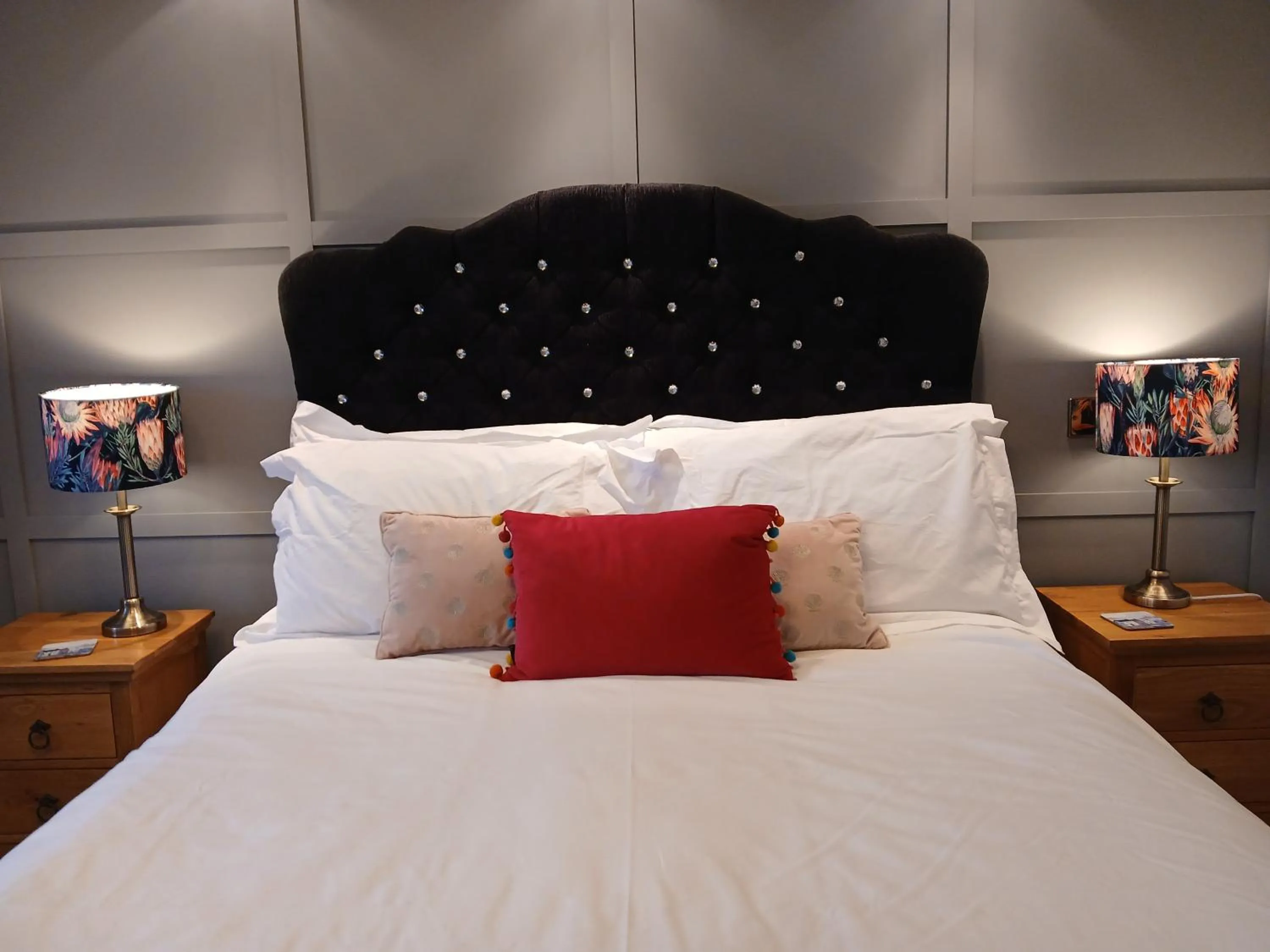 Bedroom, Bed in The Briarfields