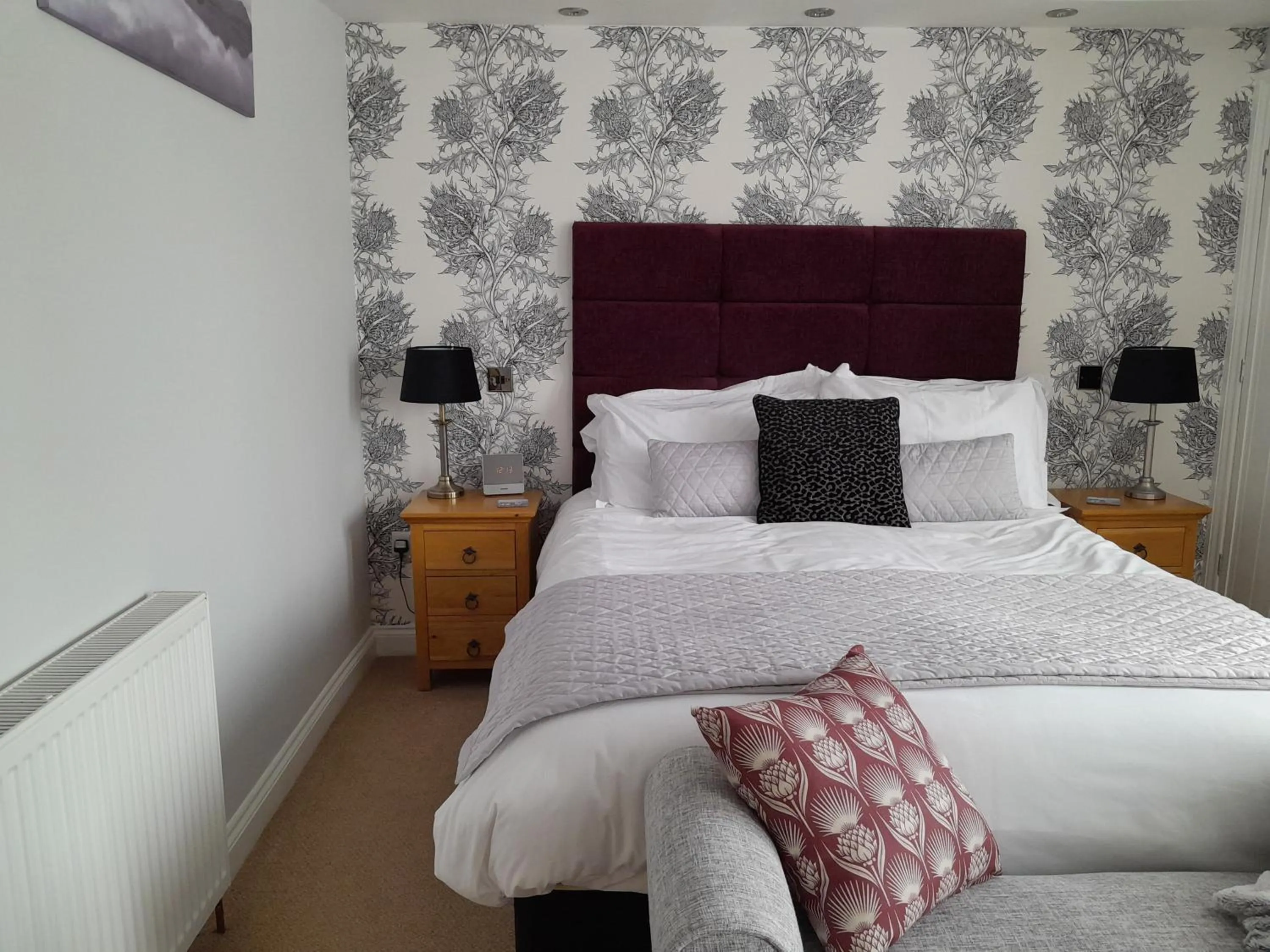 Bedroom, Bed in The Briarfields