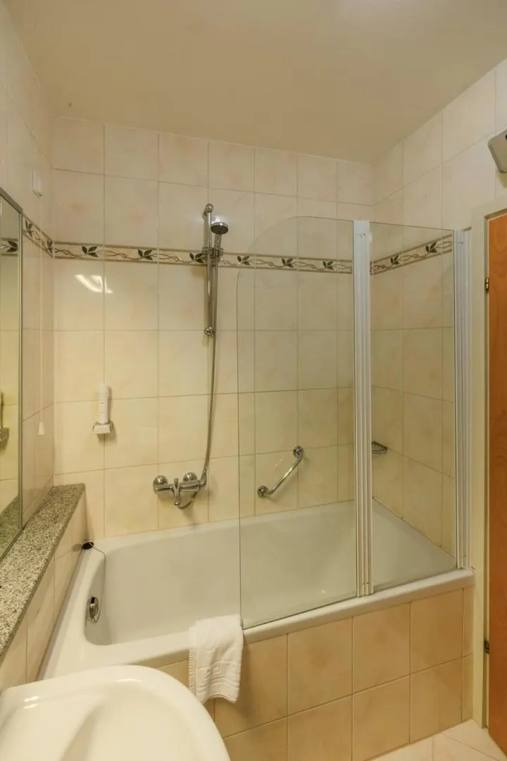 Toilet in Apartel Park Osejava