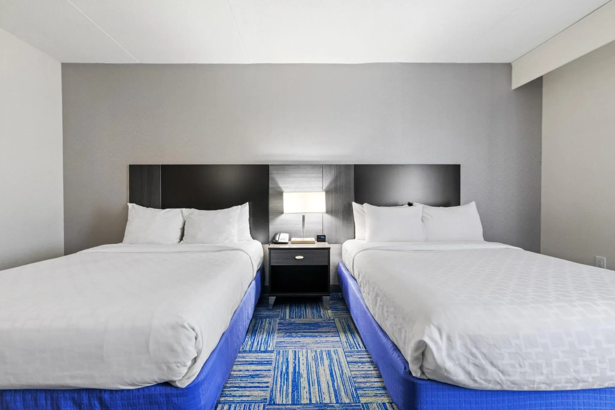 Bedroom, Bed in Allentown Park Hotel by The Red Collection