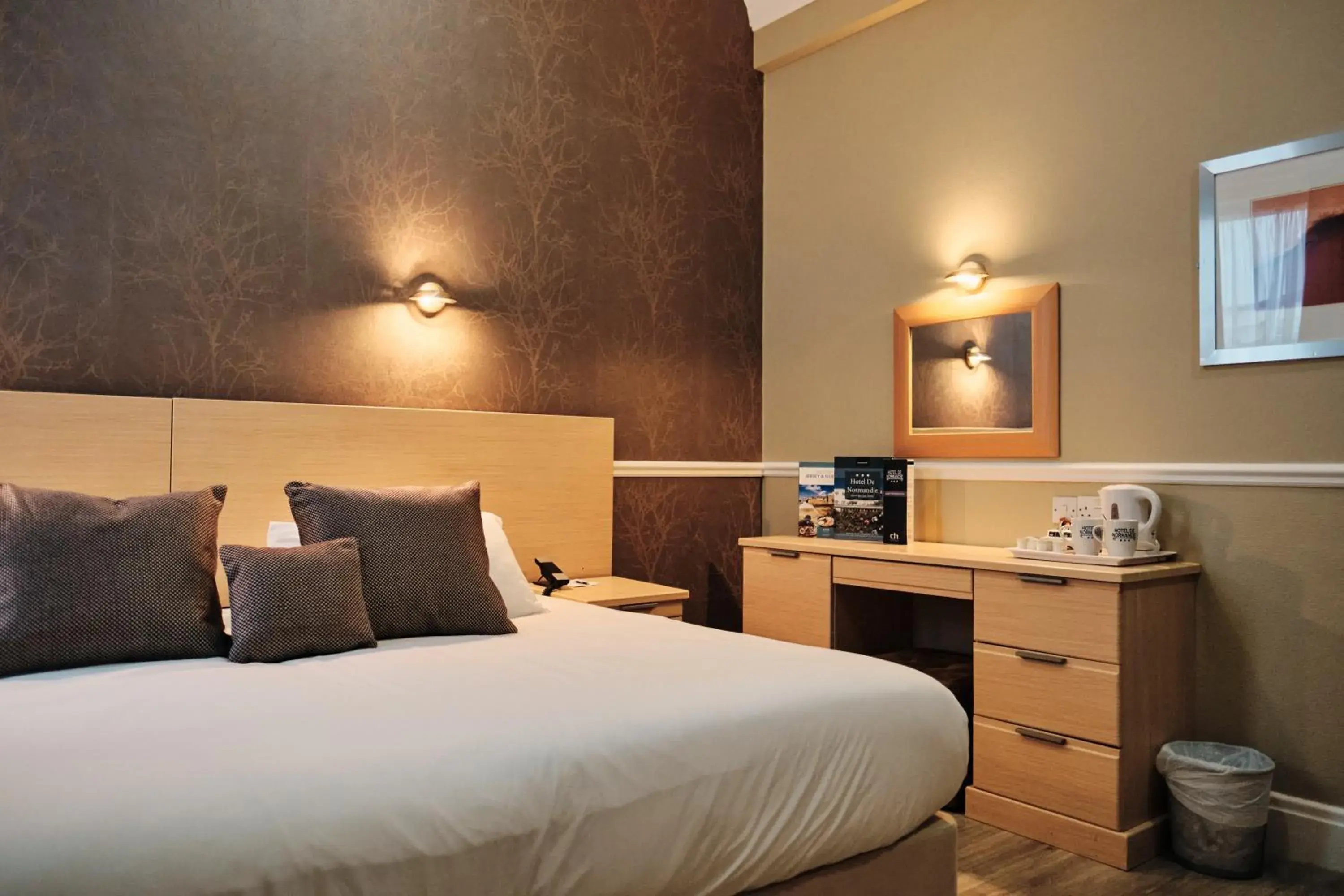 Double or Twin Room in Hotel De Normandie Double or Twin Room in Hotel De Normandie