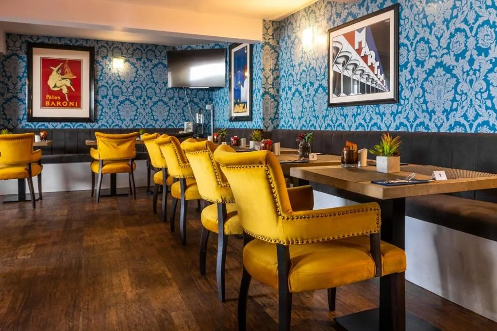 Lounge or bar in Hotel De Normandie