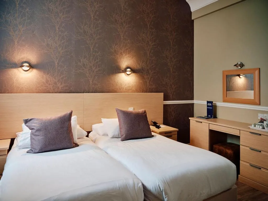 Bed in Hotel De Normandie