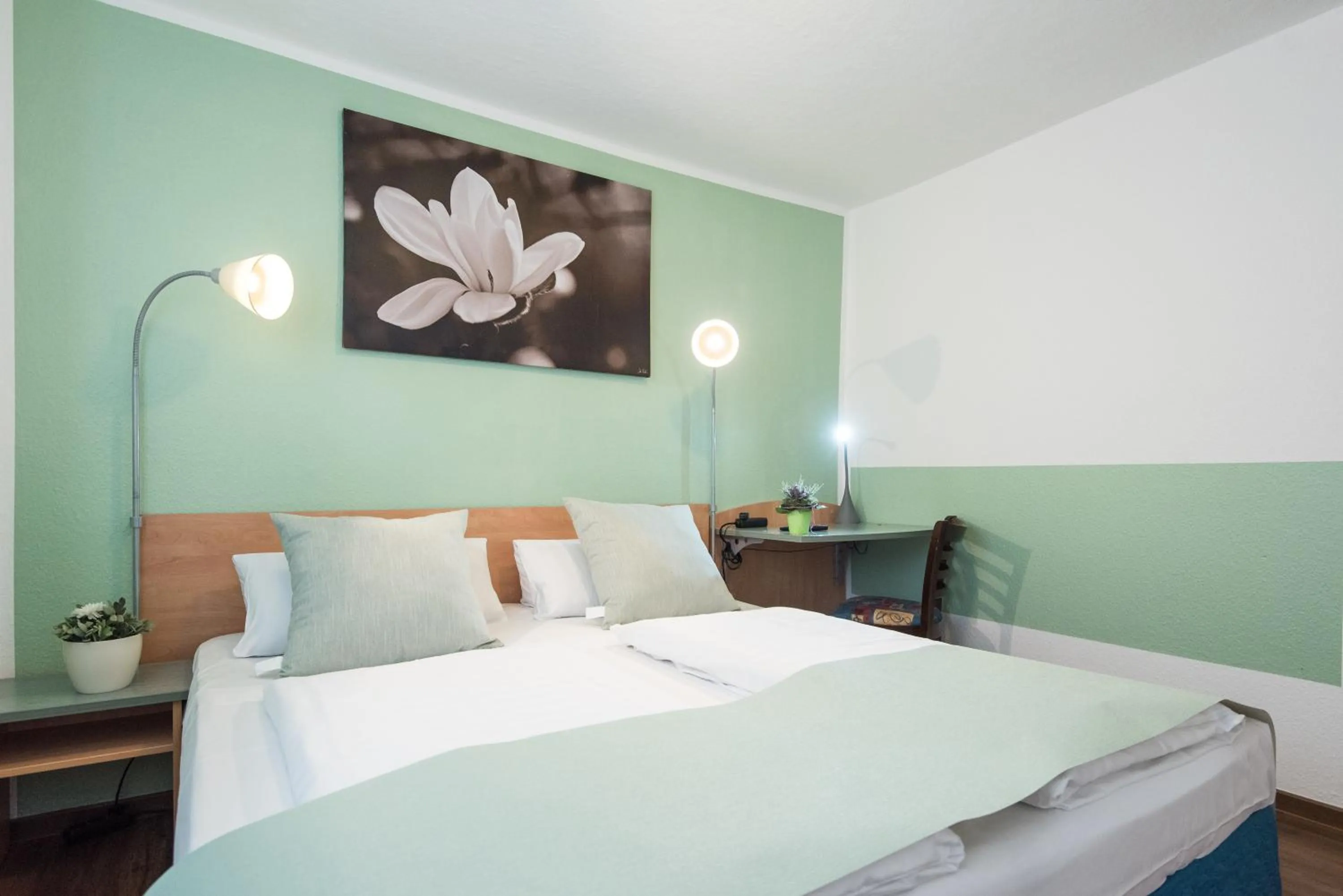 Bedroom, Bed in Residenz Hotel Wuppertal