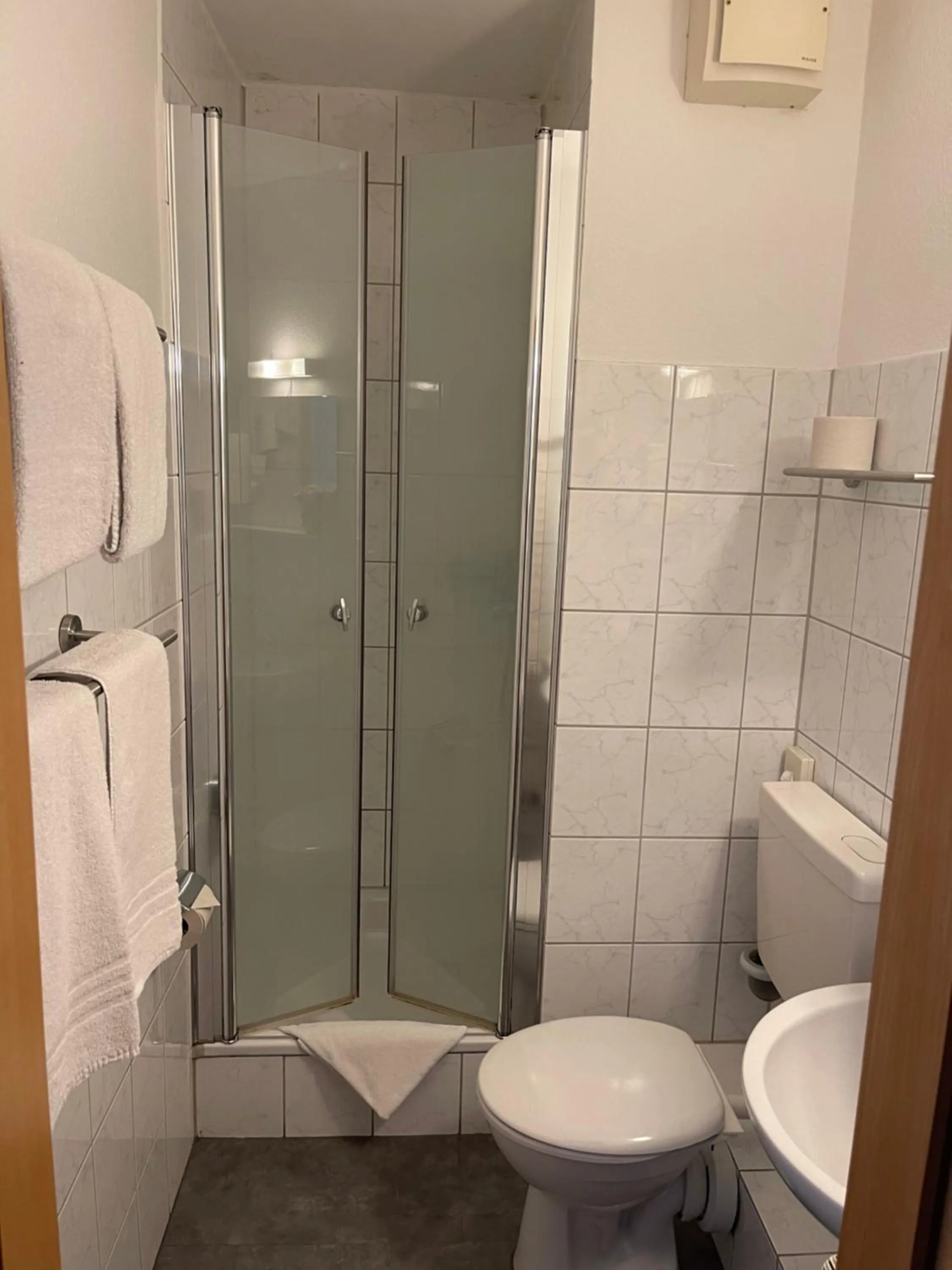 Shower in Residenz Hotel Wuppertal