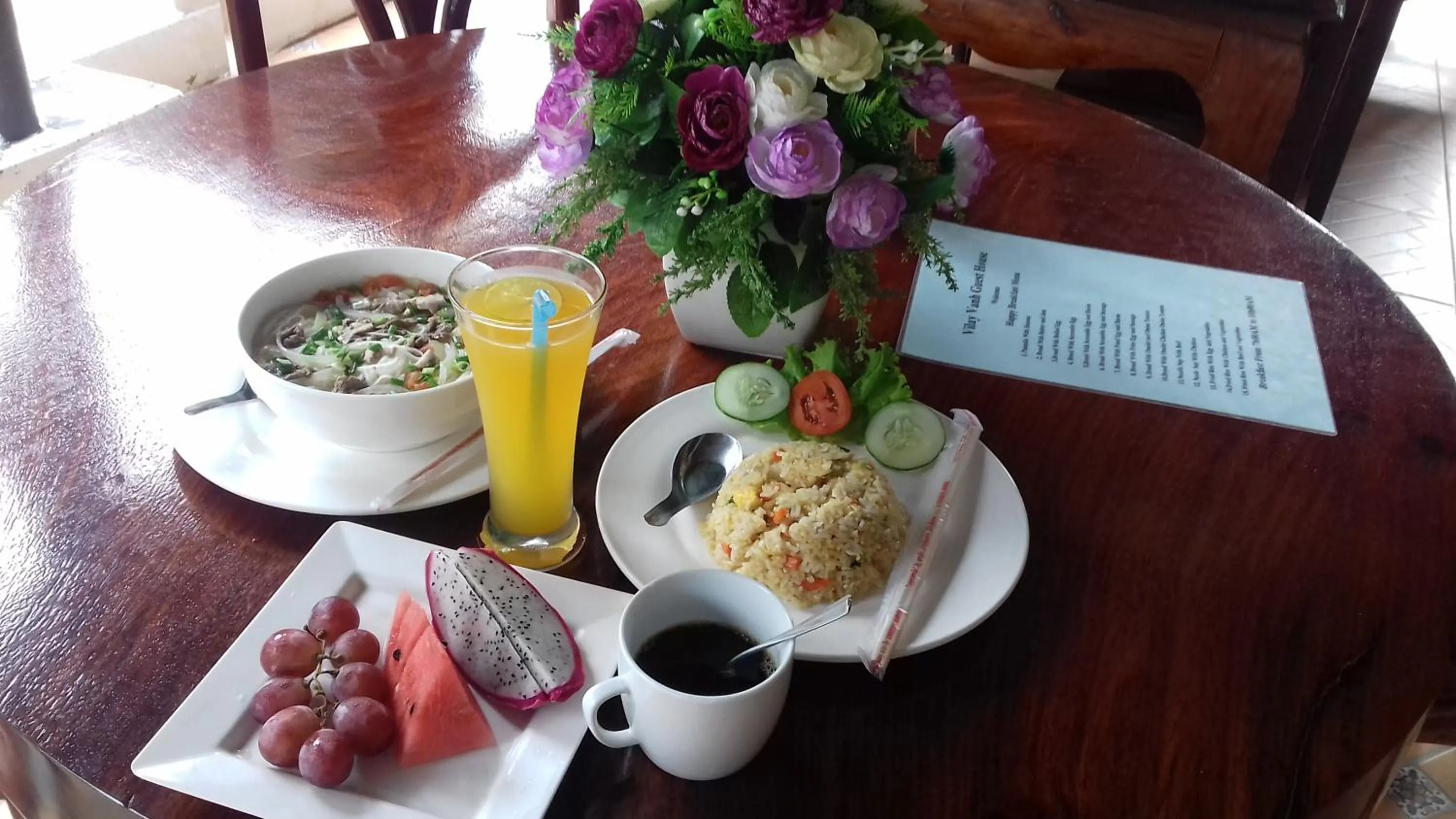 Asian breakfast in Villay Vanh Place House