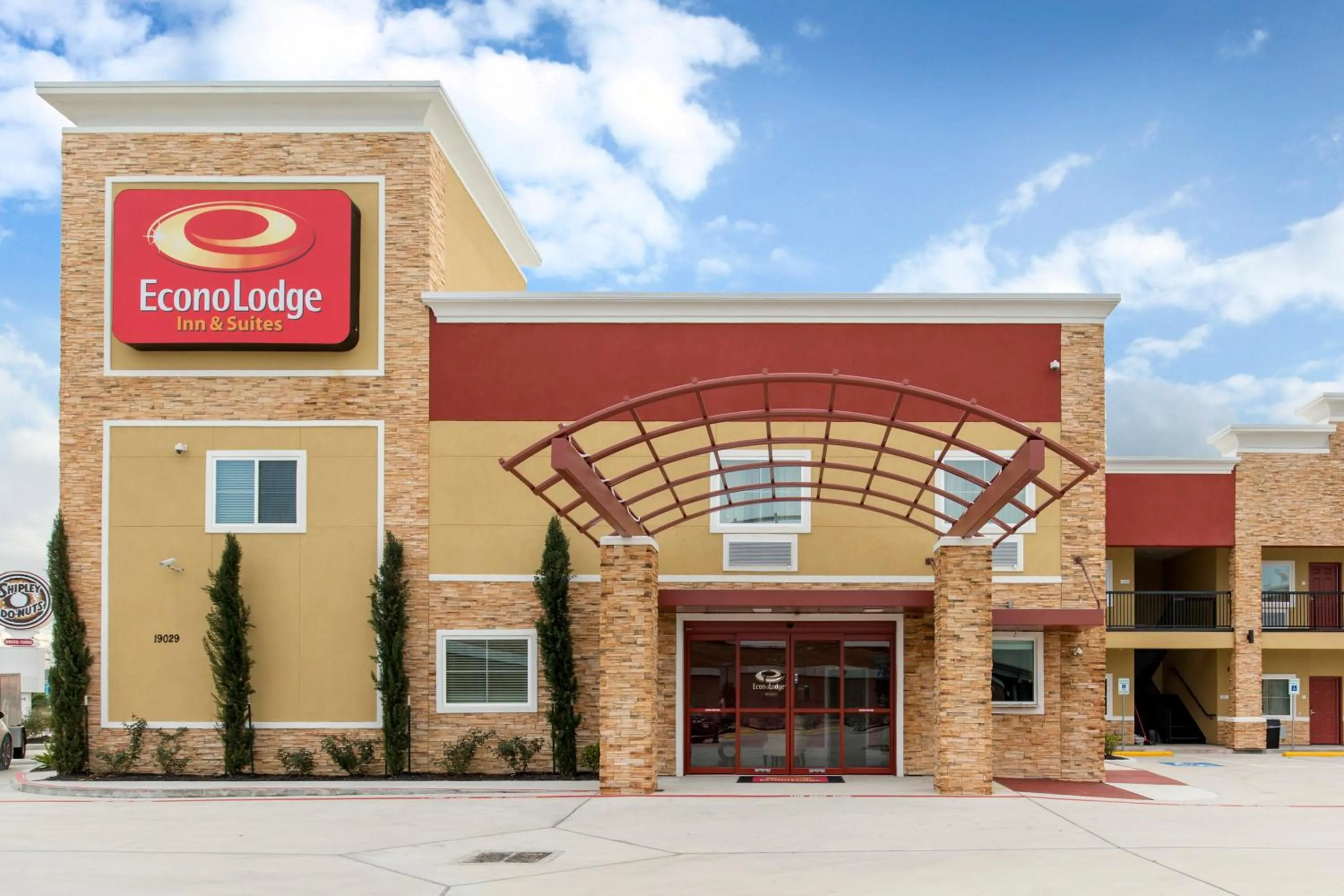 Facade/entrance in Econo Lodge Inn & Suites Houston Willowbrook