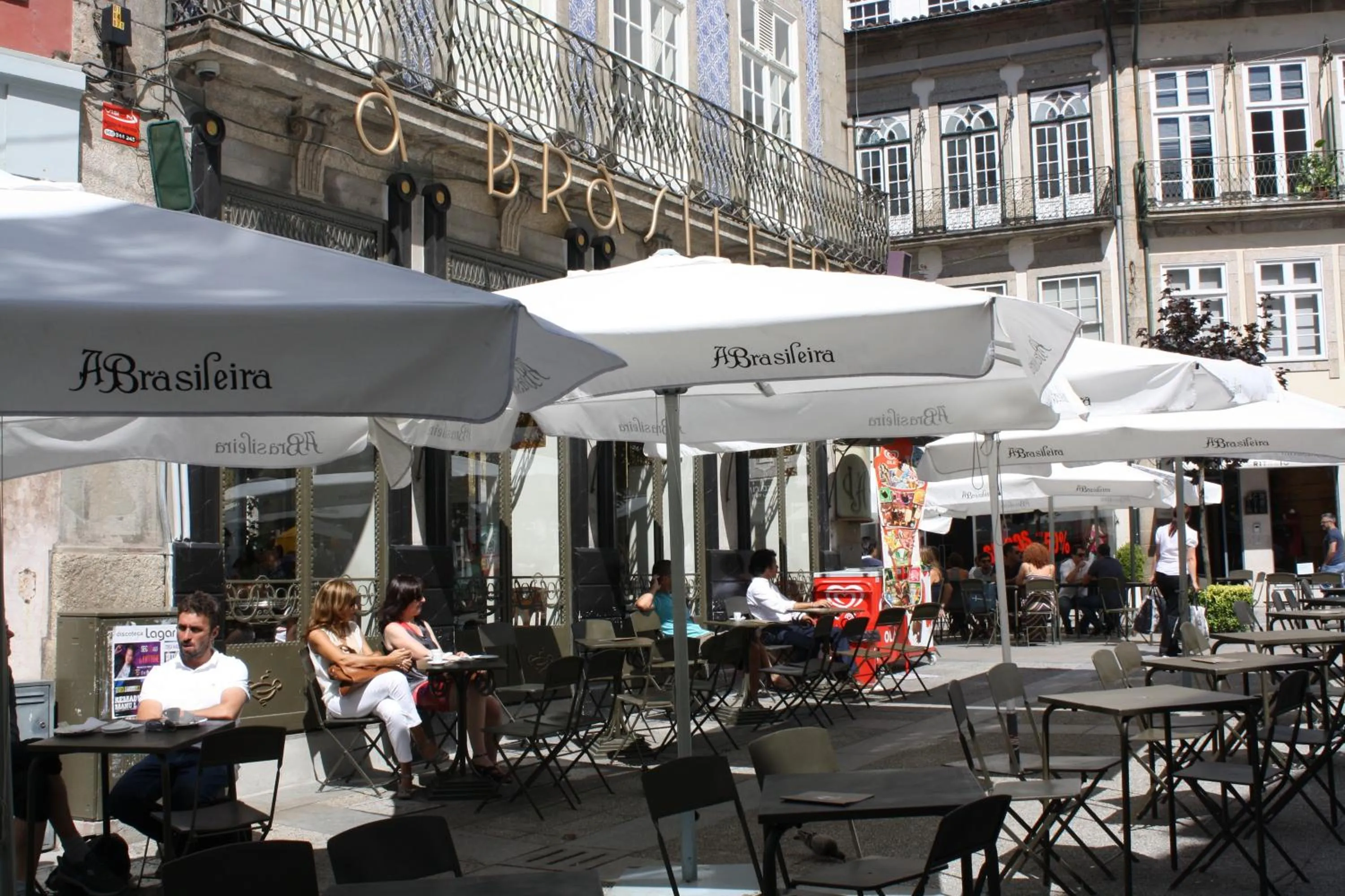 Nearby landmark in Terrace House