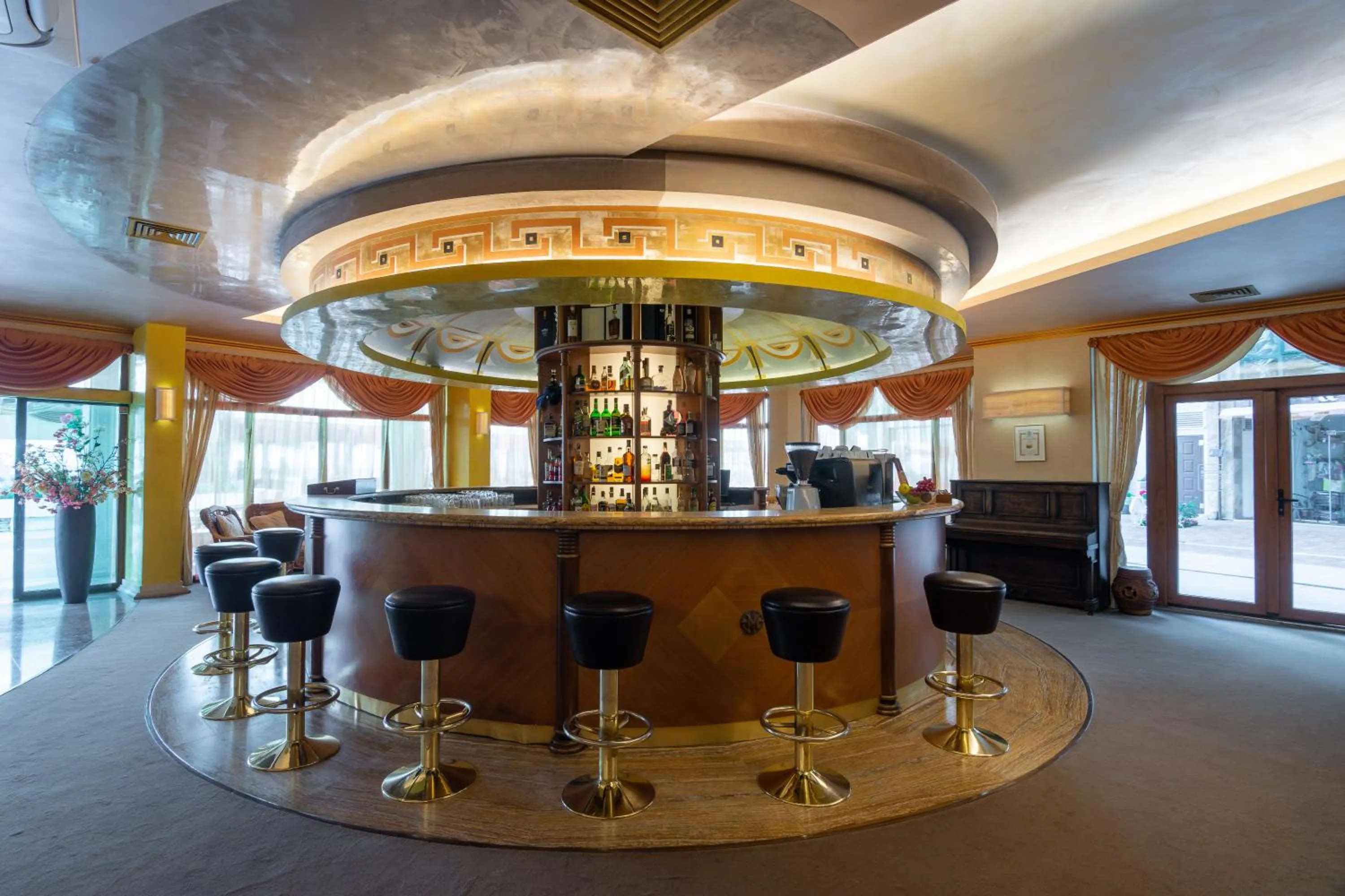 Lounge or bar in Hotel Mistral