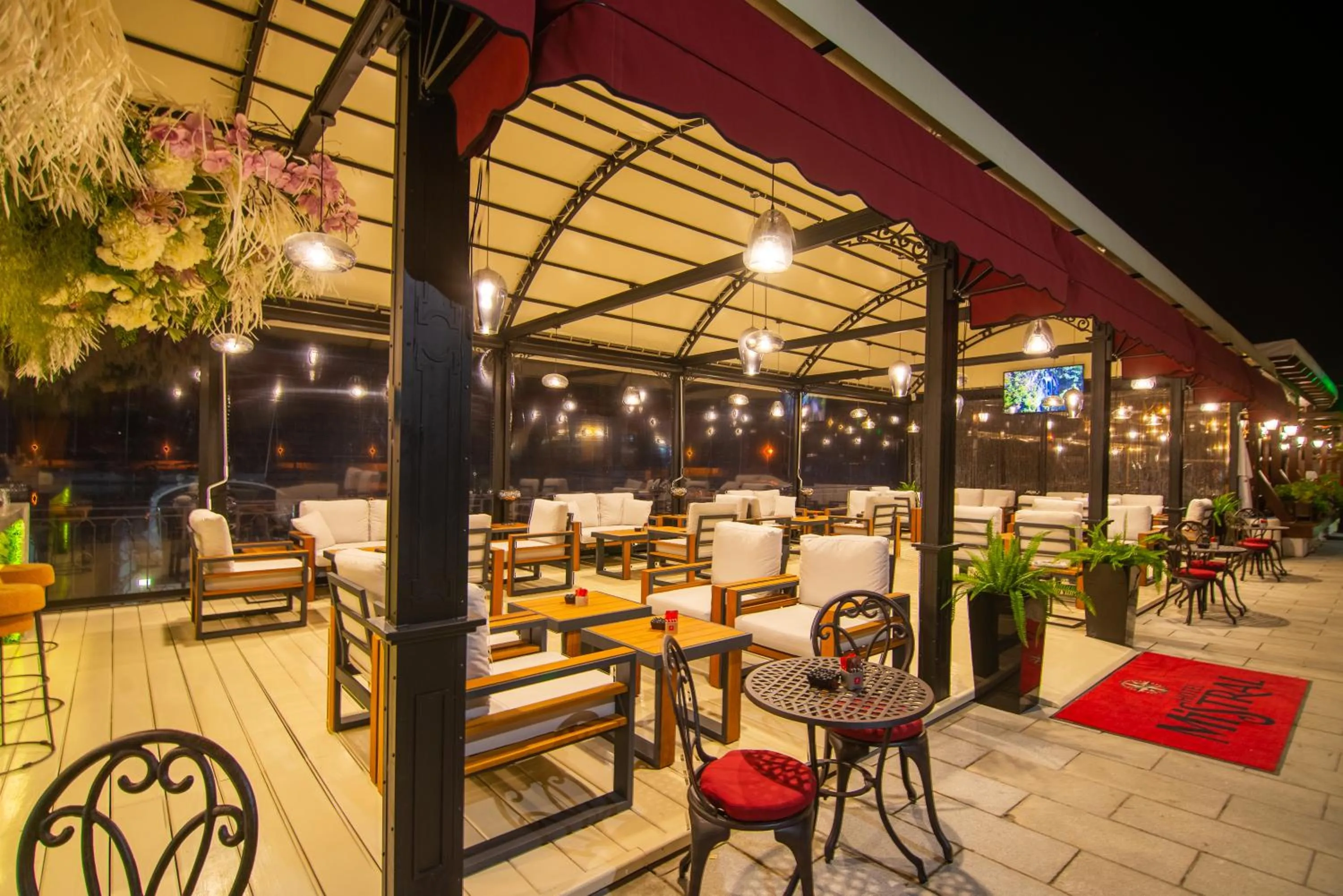 Lounge or bar in Hotel Mistral