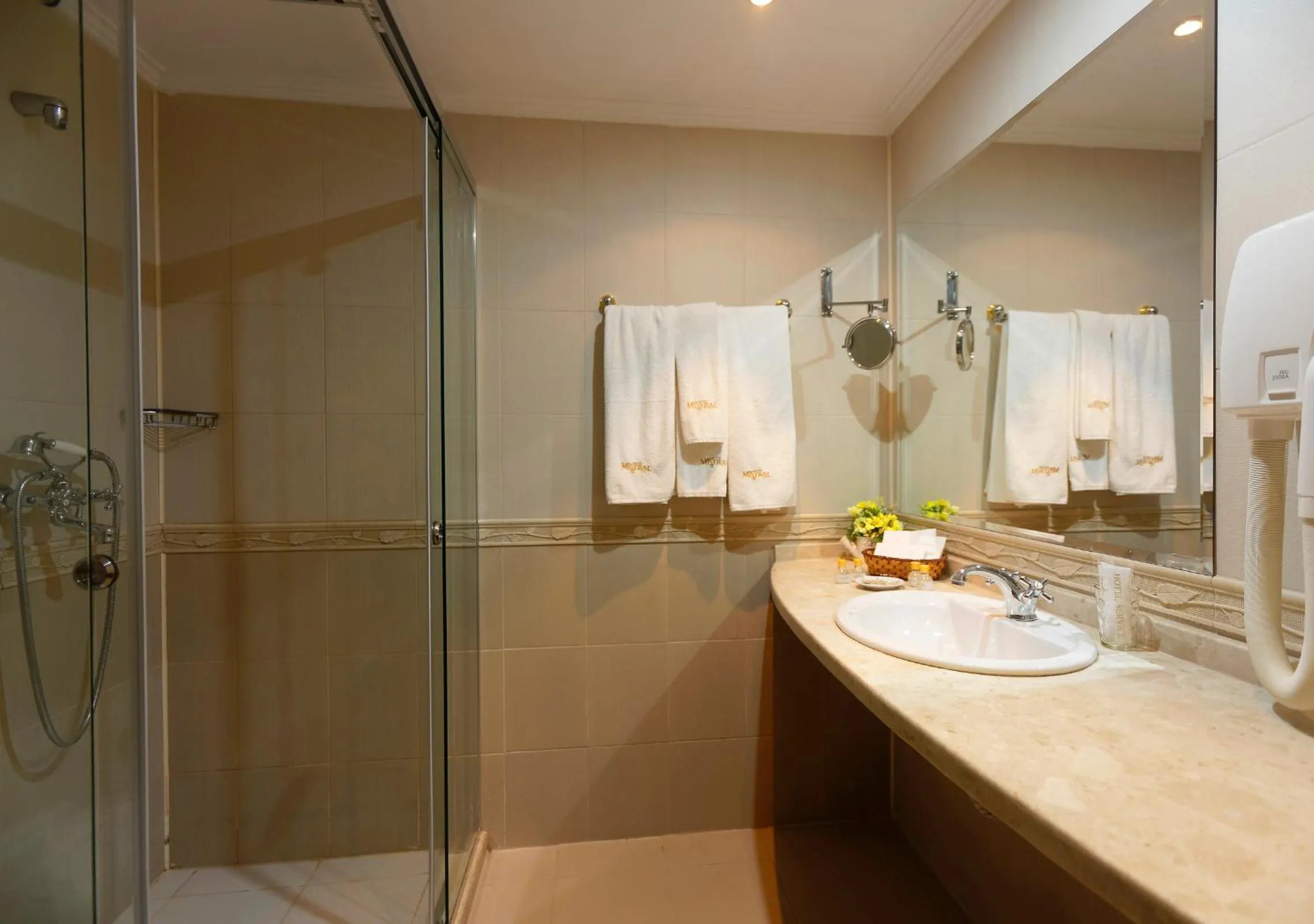 Bathroom in Hotel Mistral