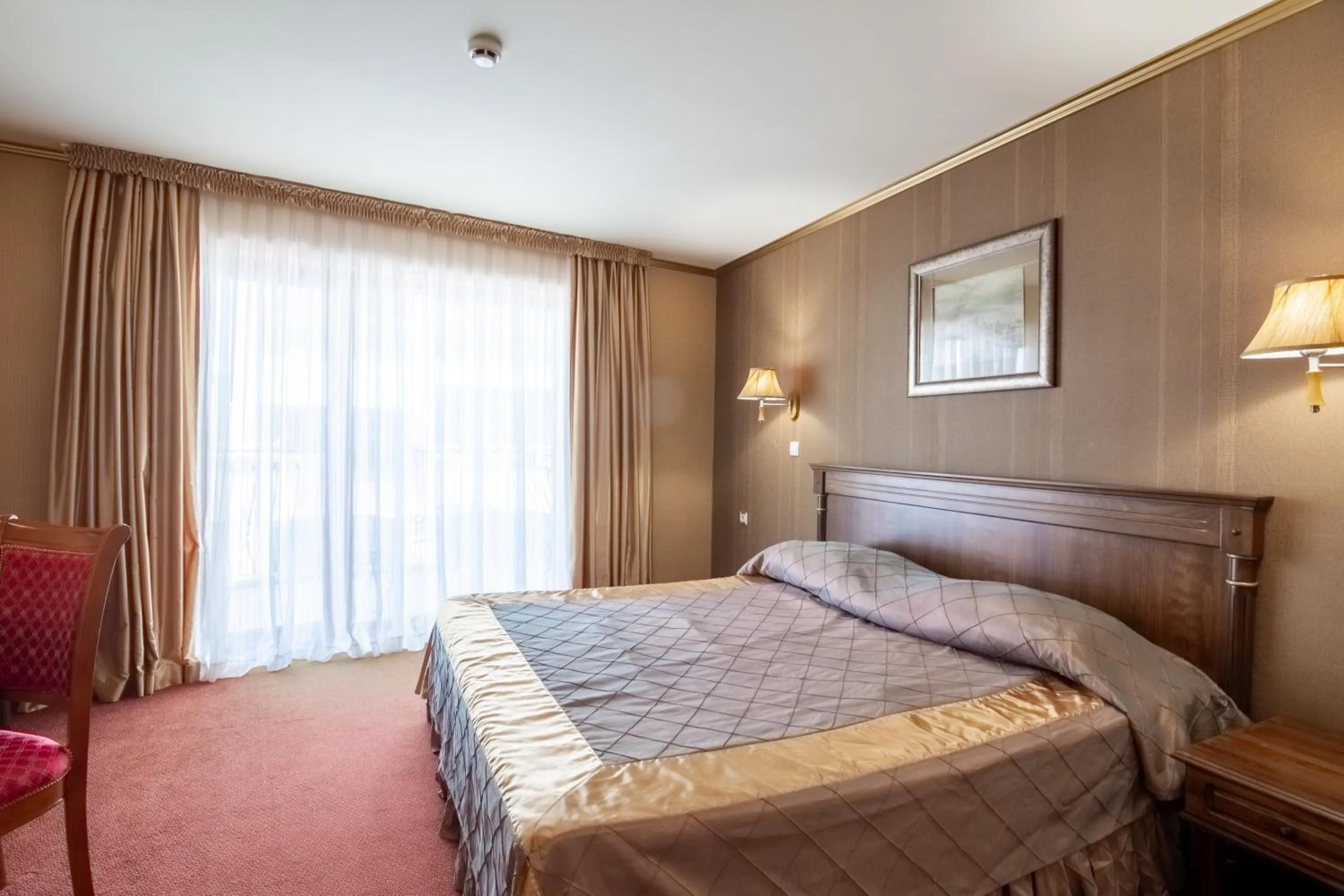 Photo of the whole room, Bed in Hotel Mistral