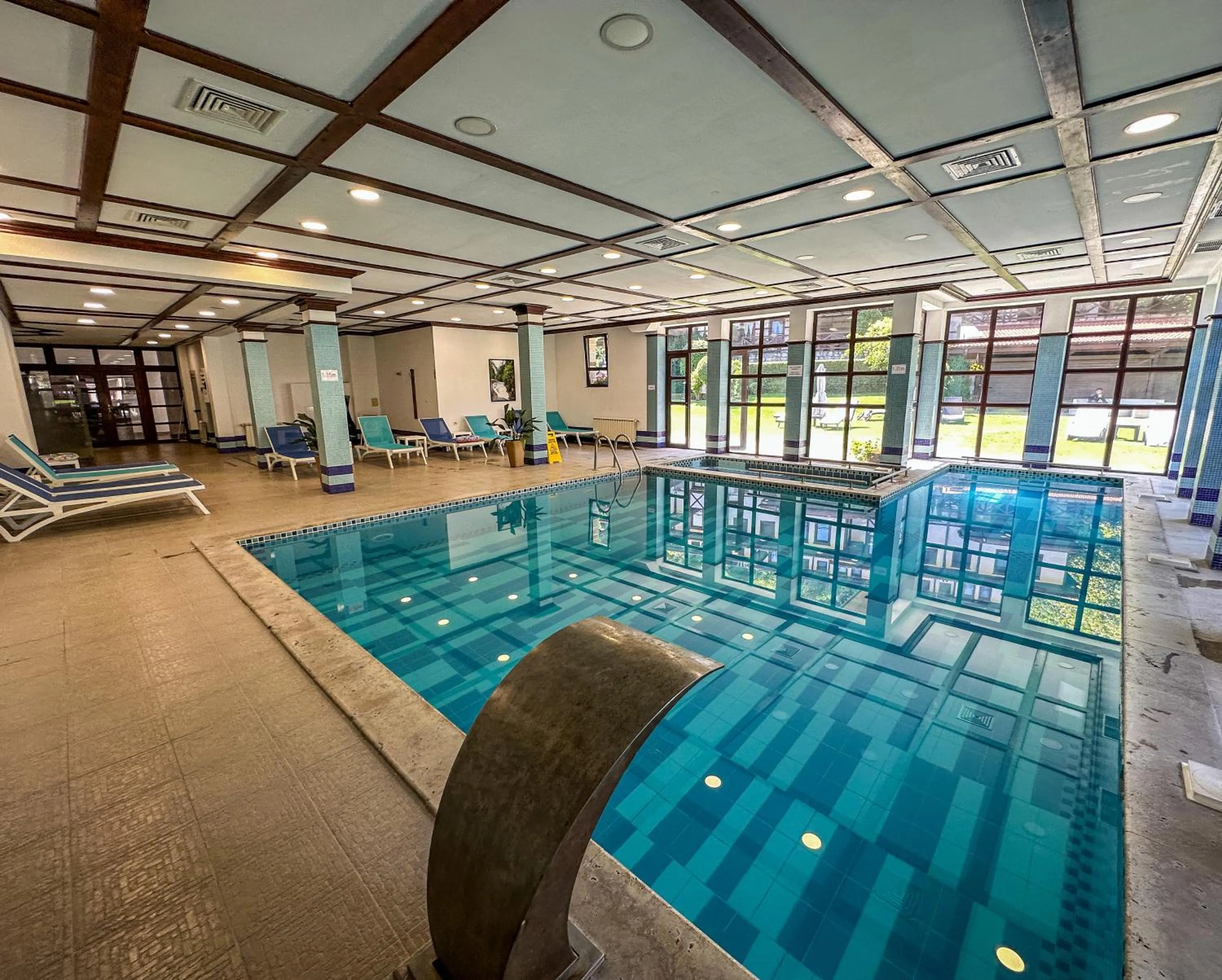 Swimming pool in SPA Hotel Ismena