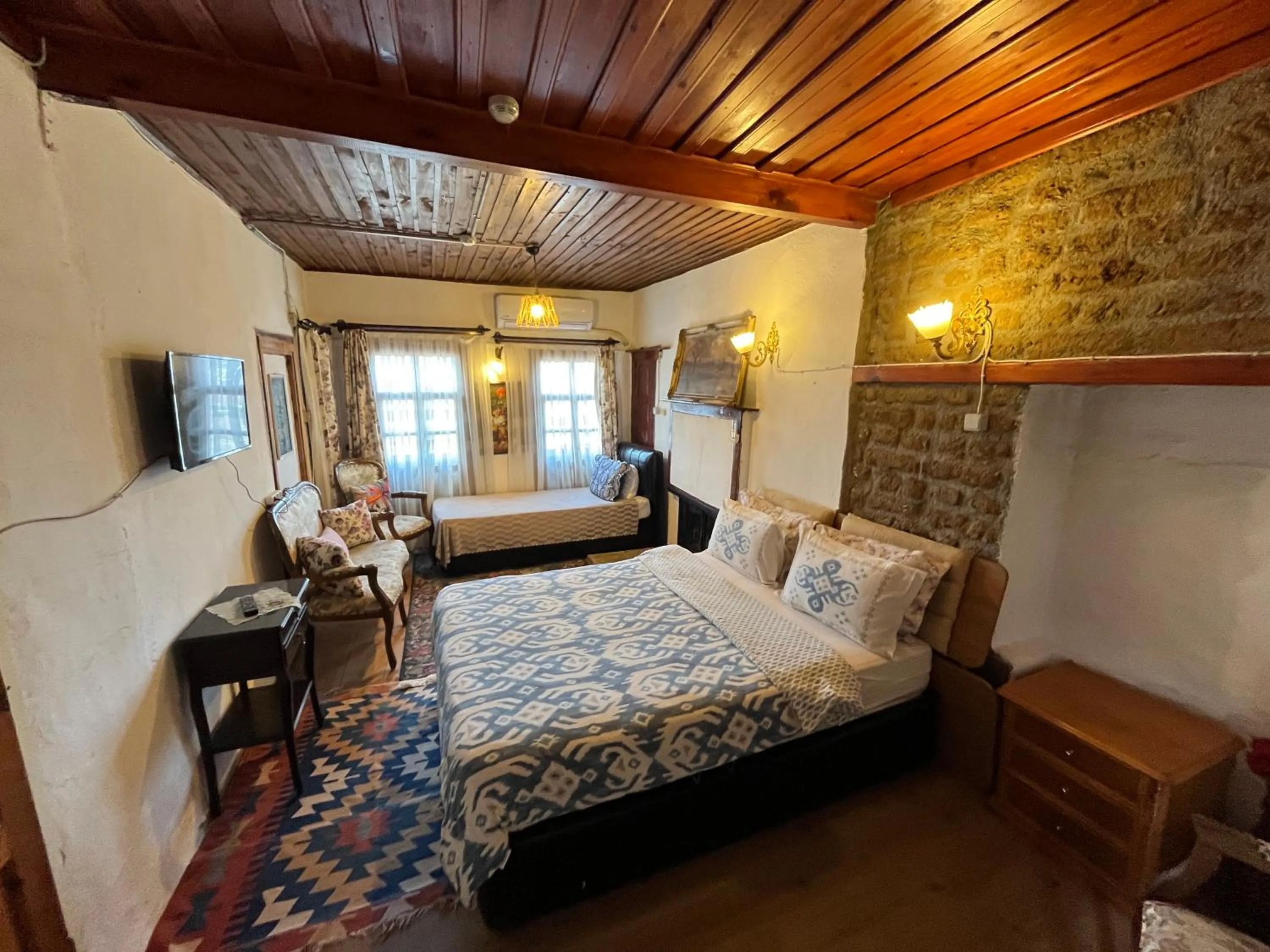 TV and multimedia, Bed in Mystic Konak