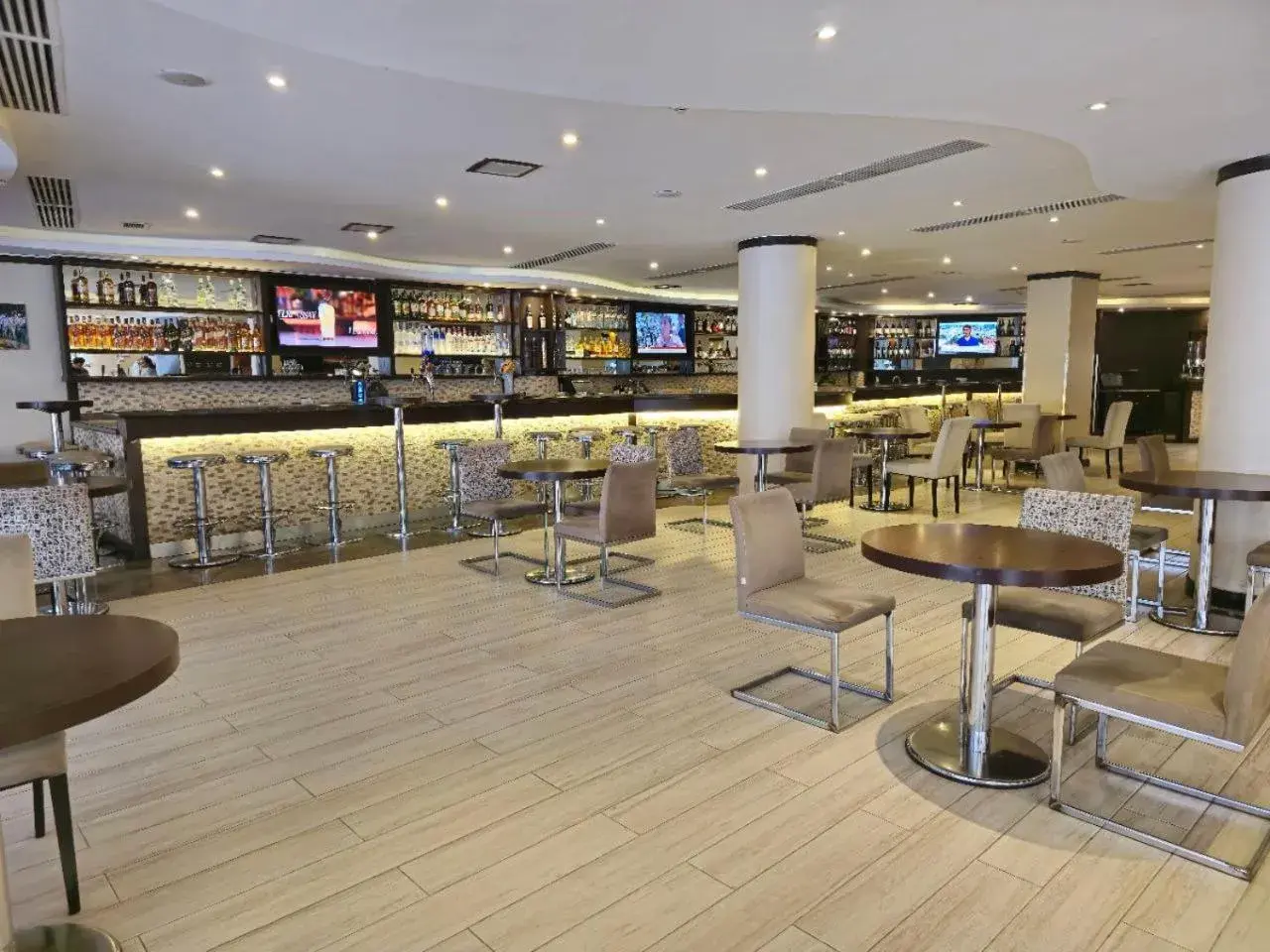 Lounge or bar in Best Western Plus Addis Ababa Lounge or bar in Best Western Plus Addis Ababa