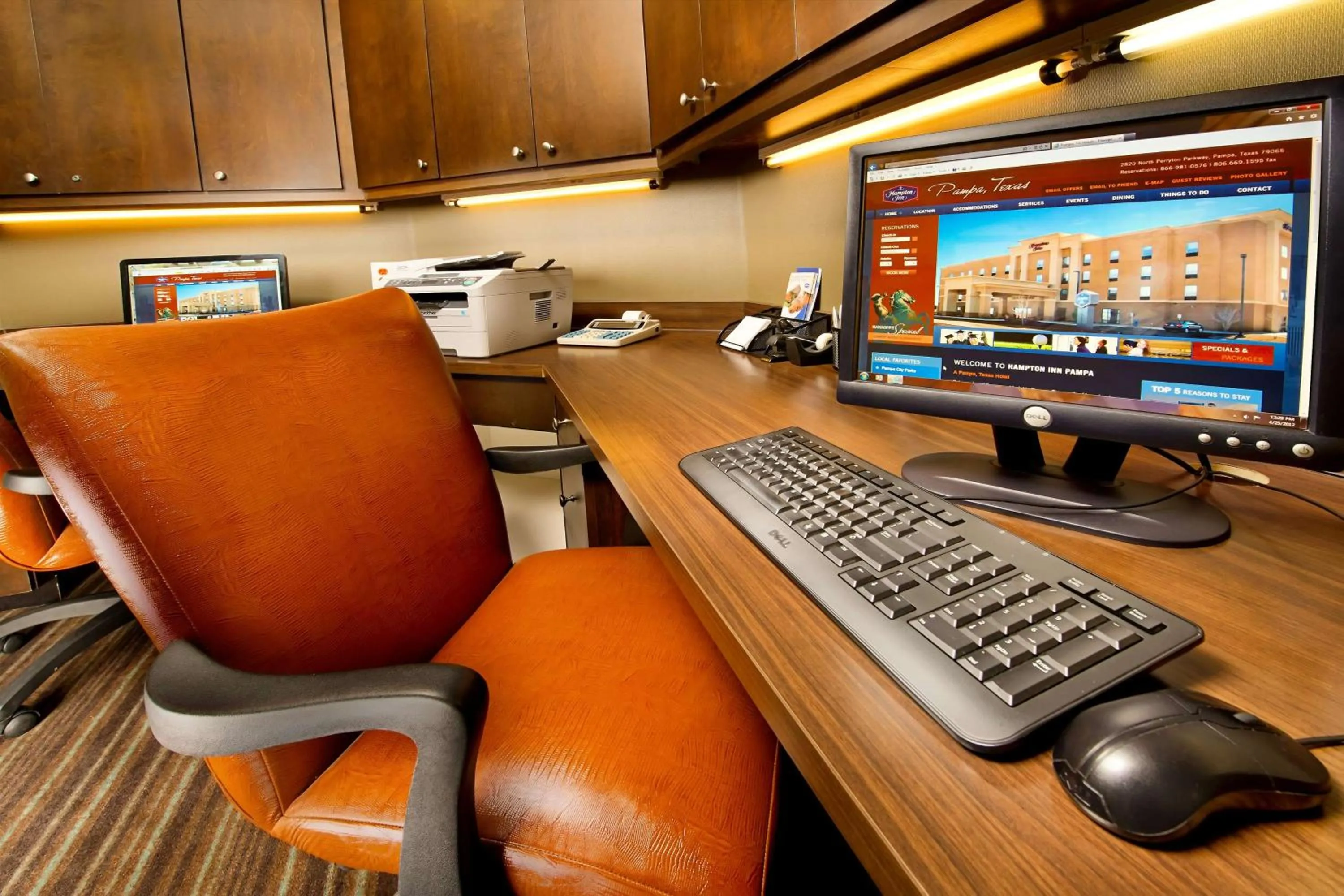 Business facilities in Hampton Inn Pampa