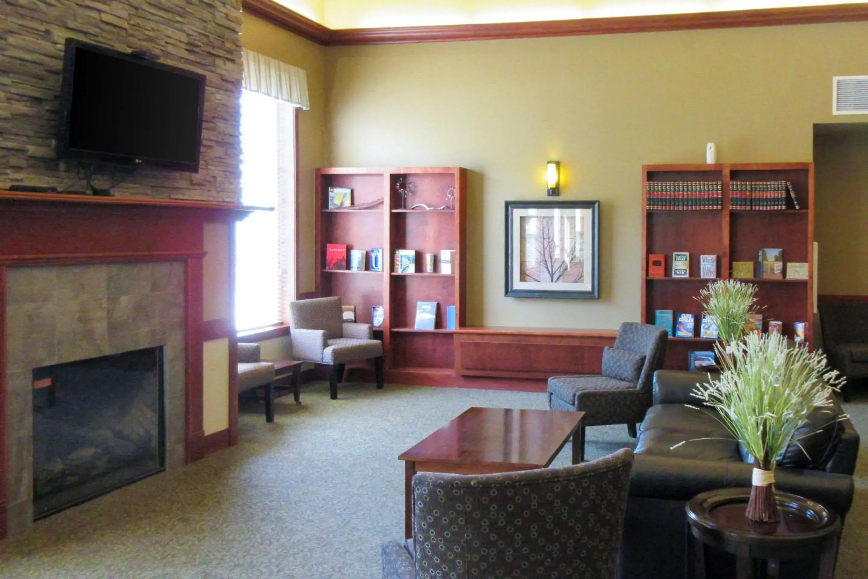 Lobby or reception in Clarion Hotel & Suites Williston Lobby or reception in Clarion Hotel & Suites Williston