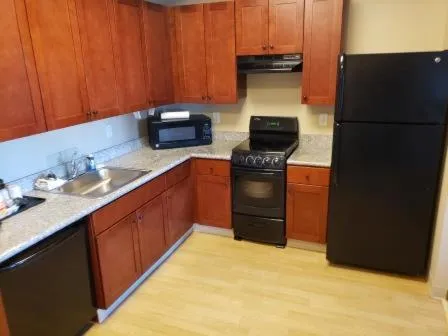Kitchen or kitchenette in Clarion Hotel & Suites Williston