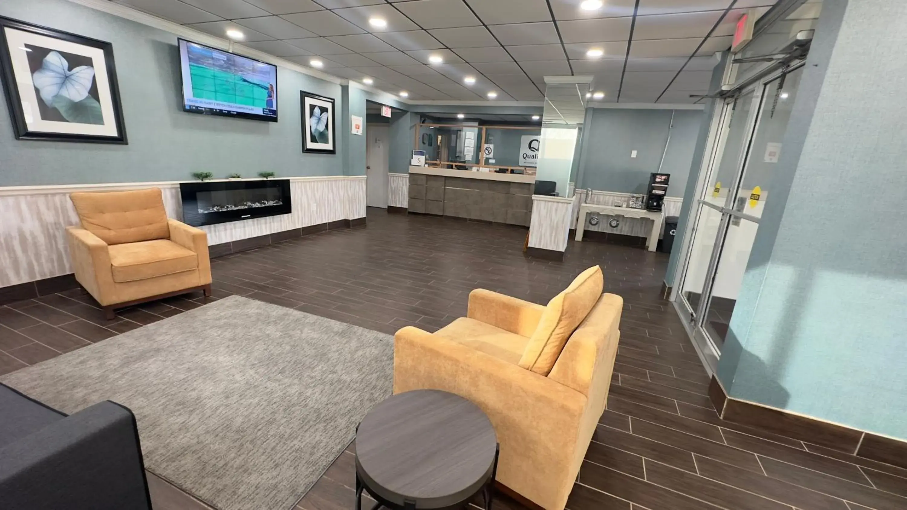 Lobby or reception in Quality Inn Lobby or reception in Quality Inn