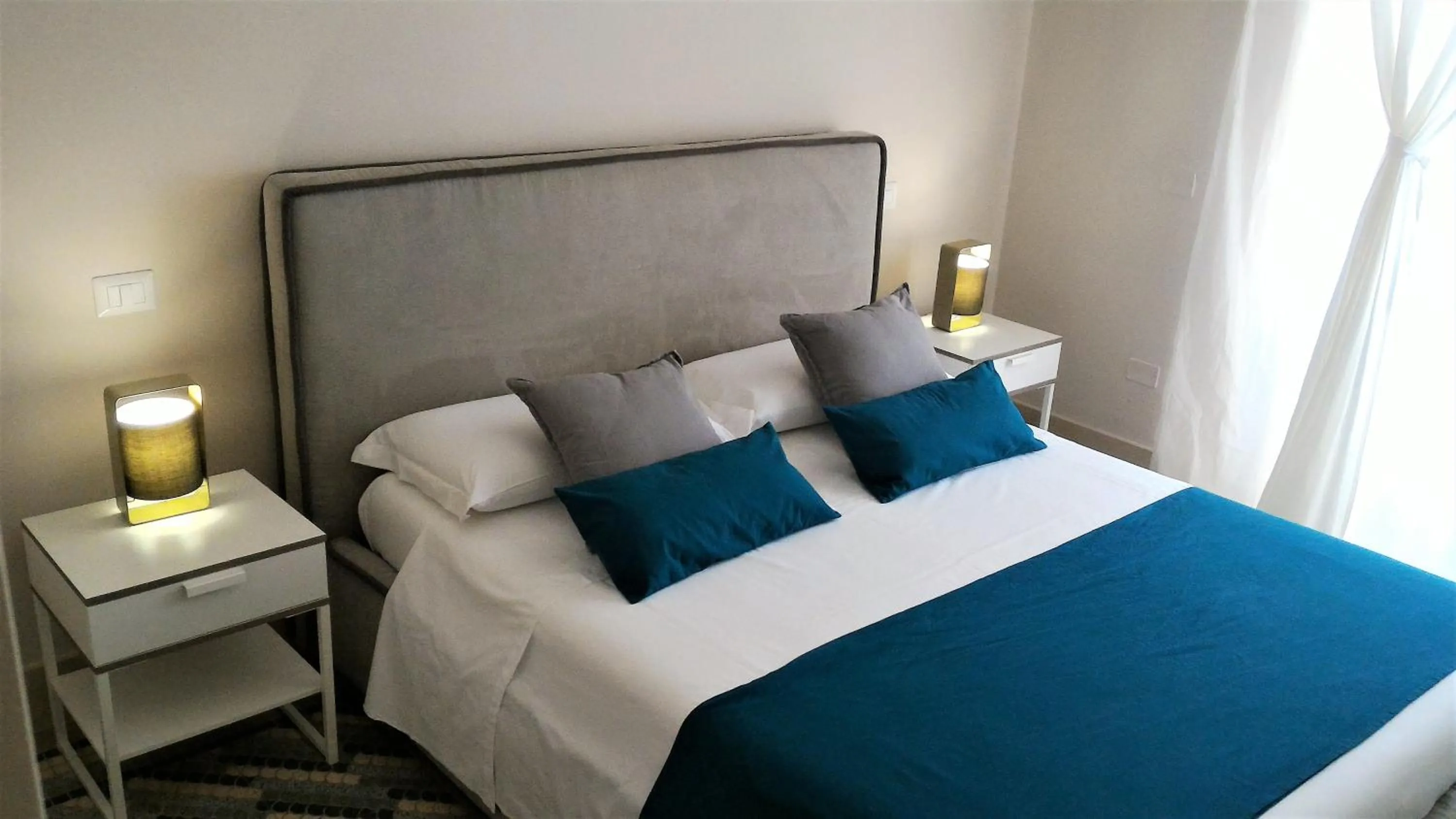 Photo of the whole room, Bed in Casa Isabela luxury rooms