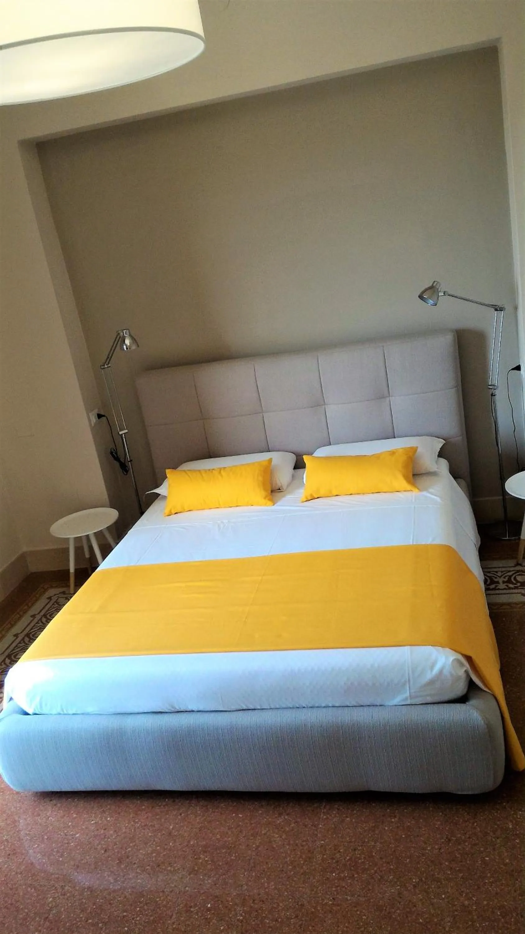 Photo of the whole room, Bed in Casa Isabela luxury rooms