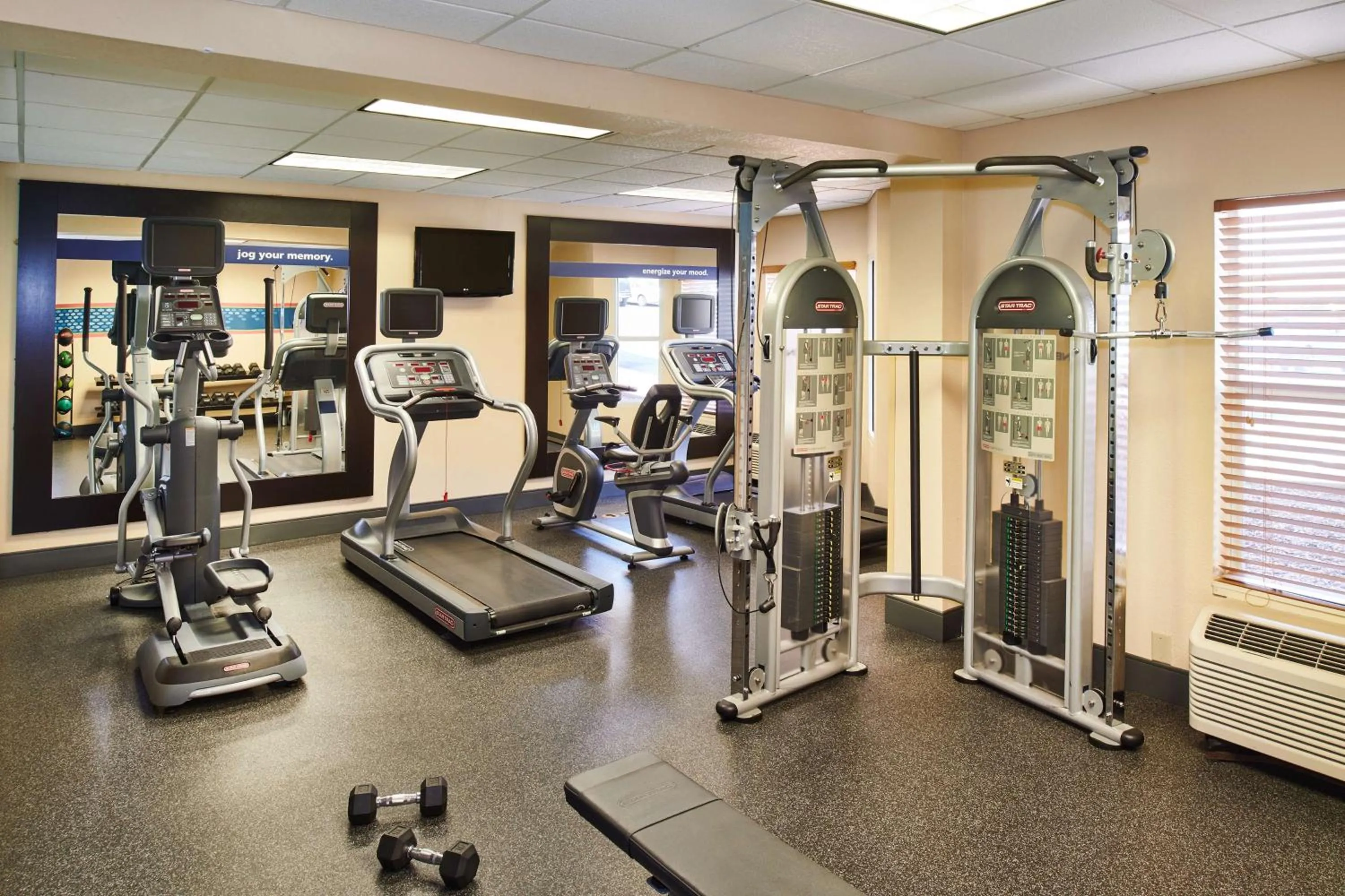Fitness centre/facilities in Hampton Inn & Suites Chapel Hill/Durham