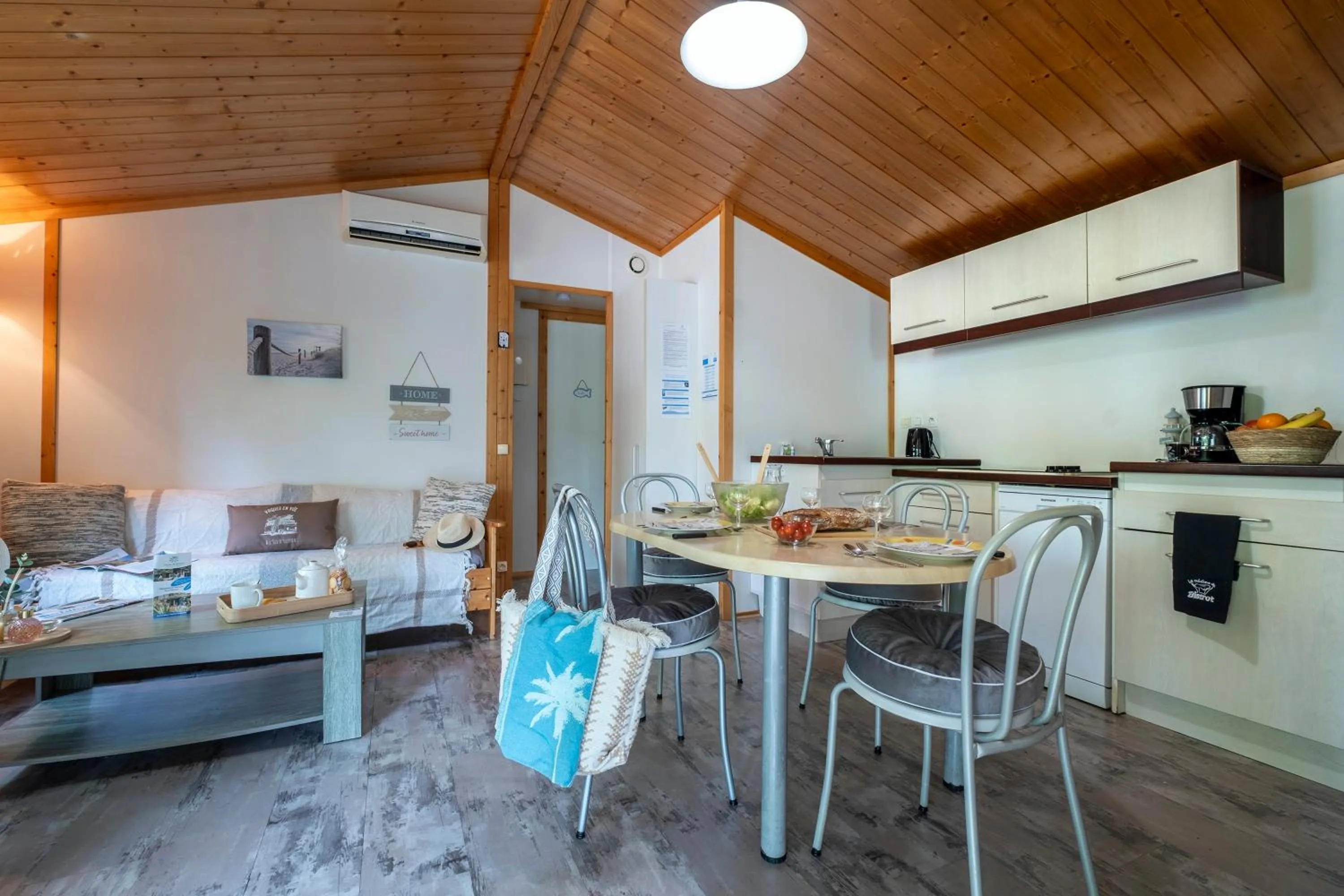 Seating area in Terres de France - Les Hameaux des Marines