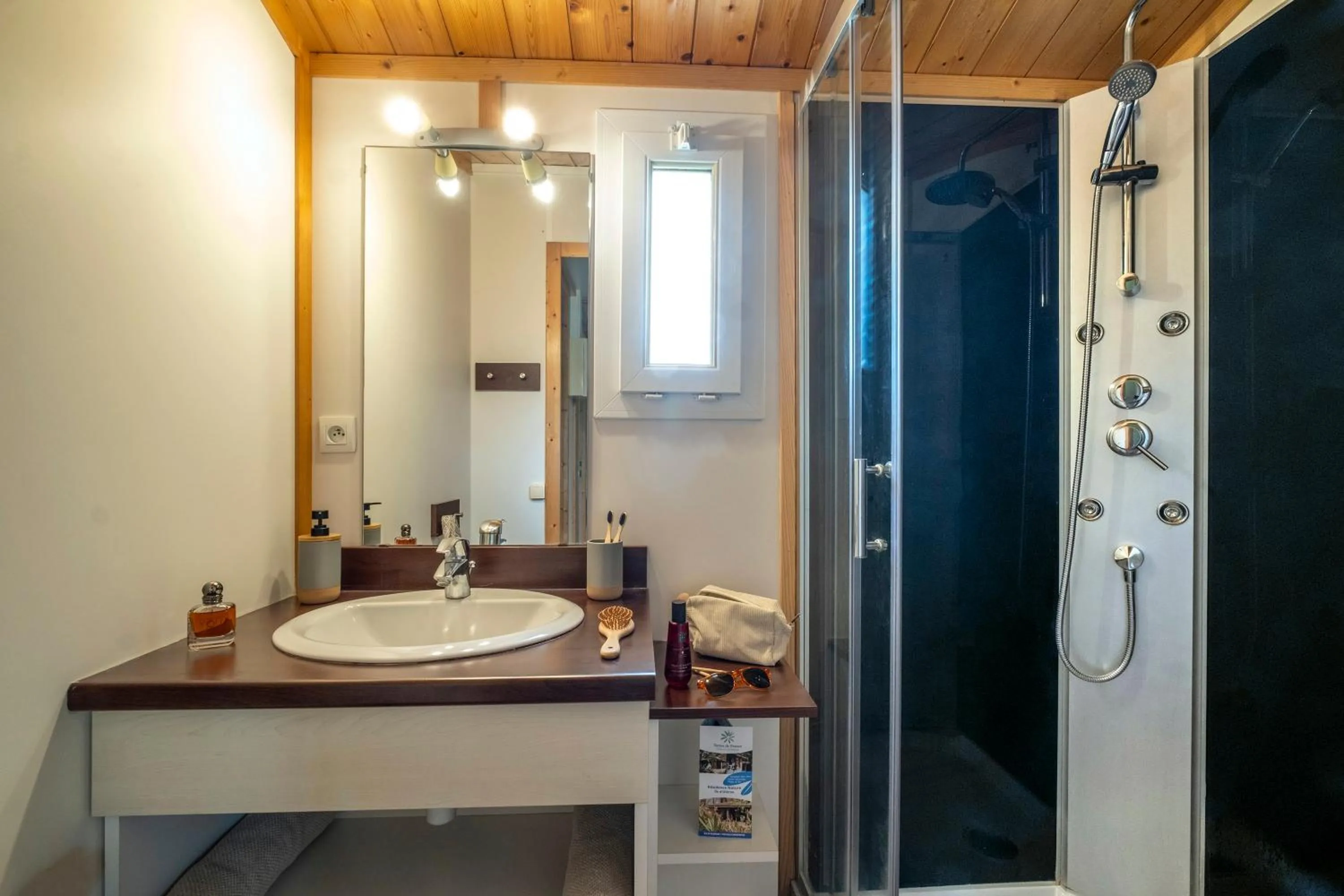 Bathroom in Terres de France - Les Hameaux des Marines