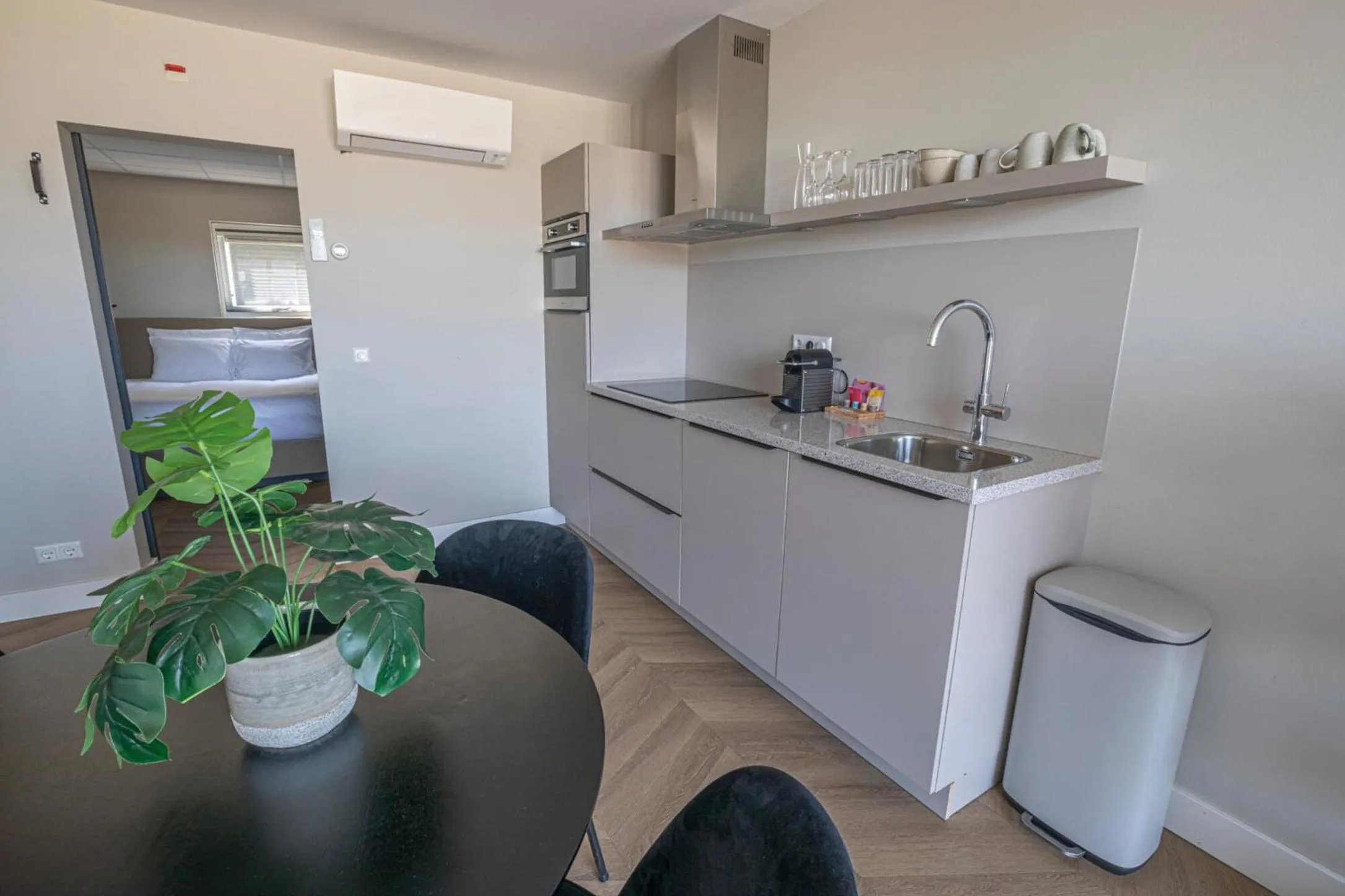 Coffee/tea facilities in Strandstudio's Camperduin