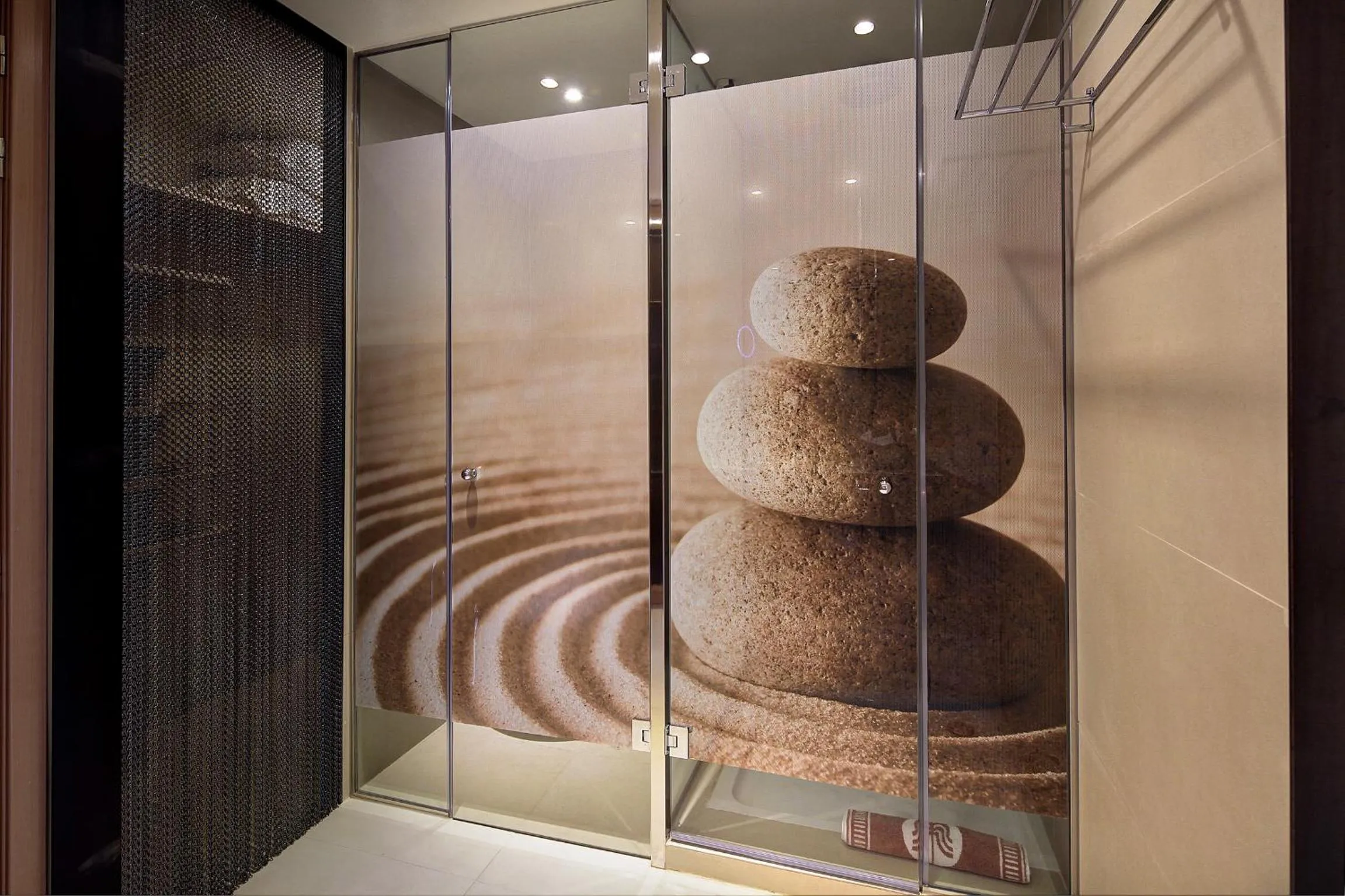 Shower in Palace Bonanza Playa Resort & SPA by Olivia Hotels Collection