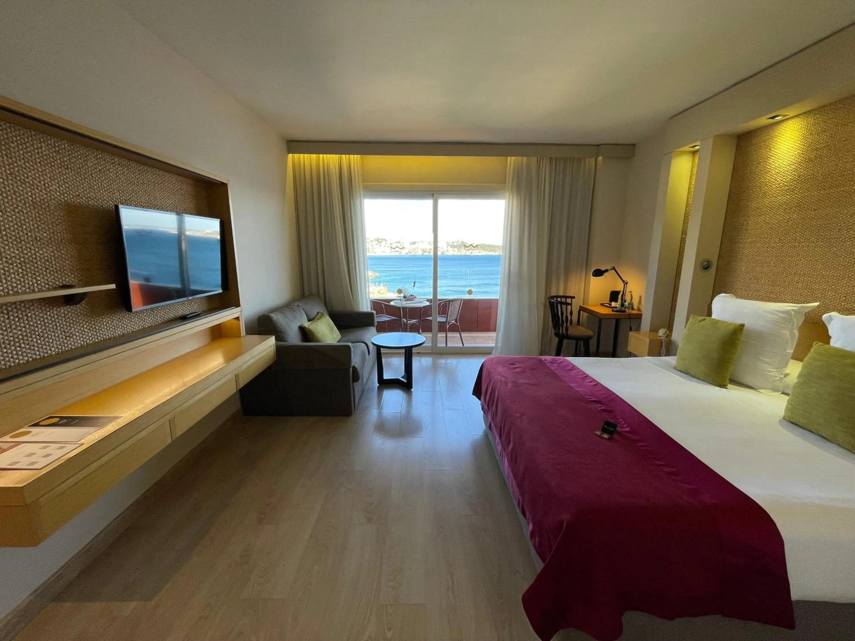 Bed in Palace Bonanza Playa Resort & SPA by Olivia Hotels Collection