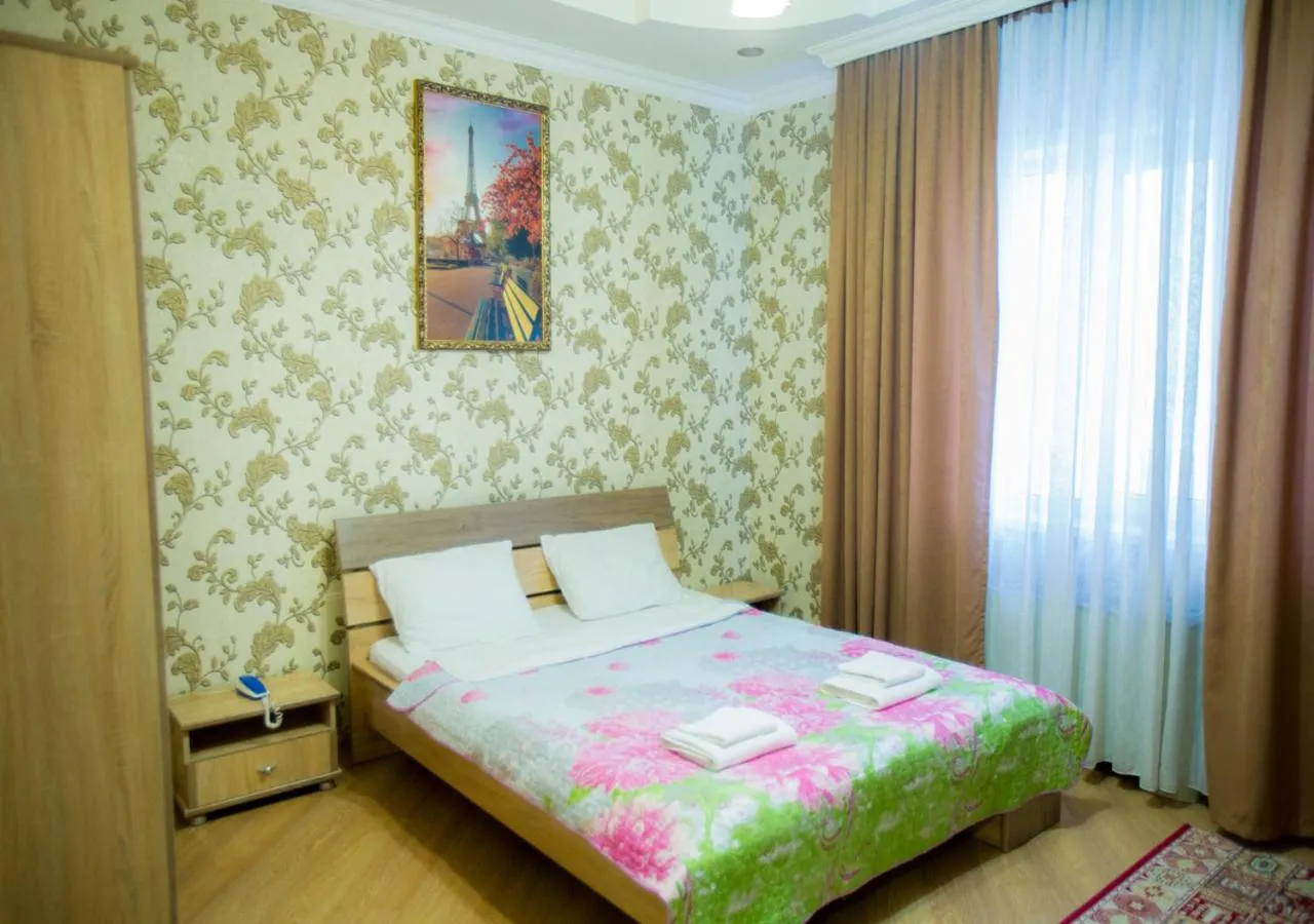Photo of the whole room, Bed in Hotel Alash