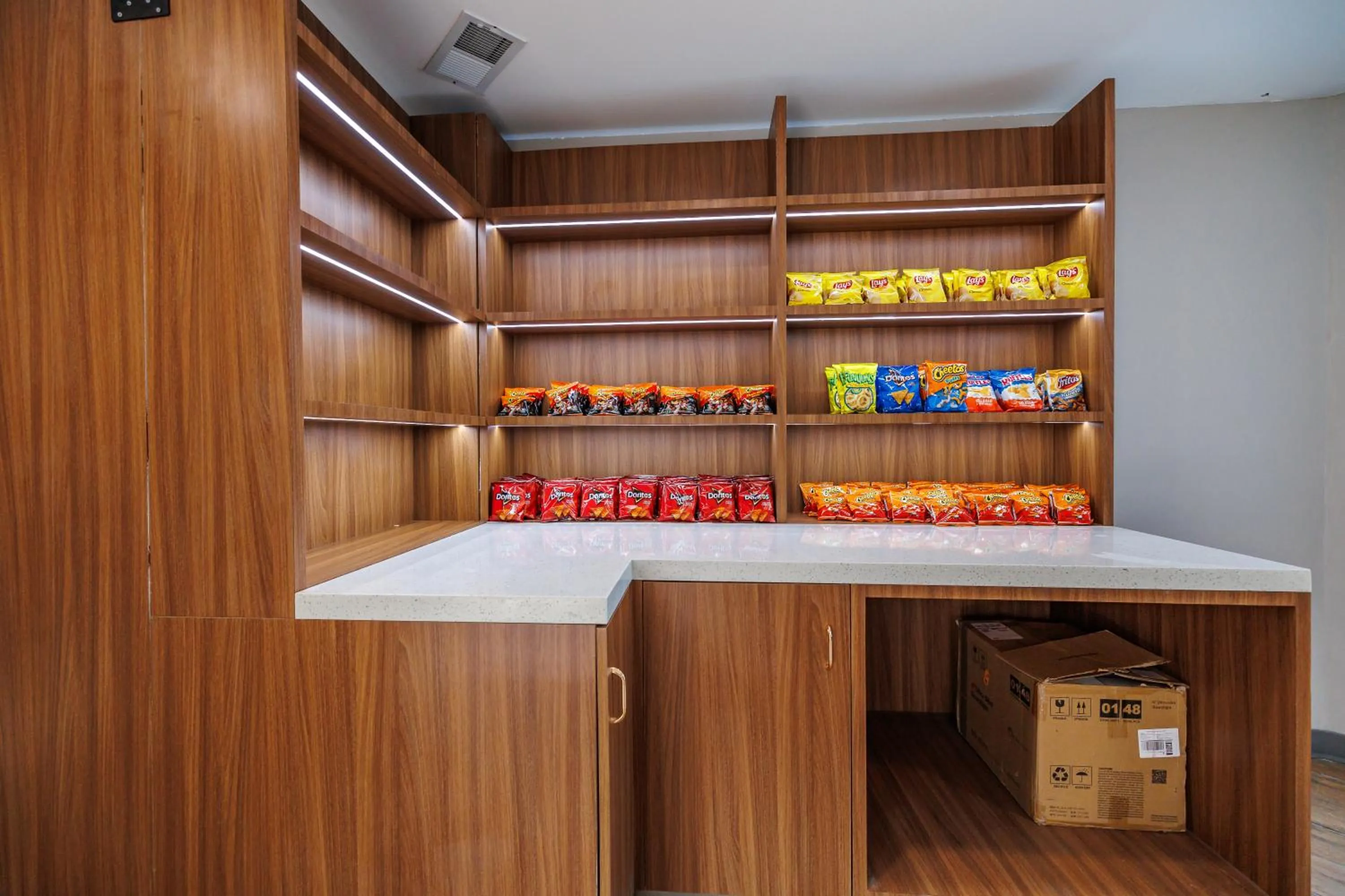 Food in AmericInn by Wyndham Omaha Near Zoo