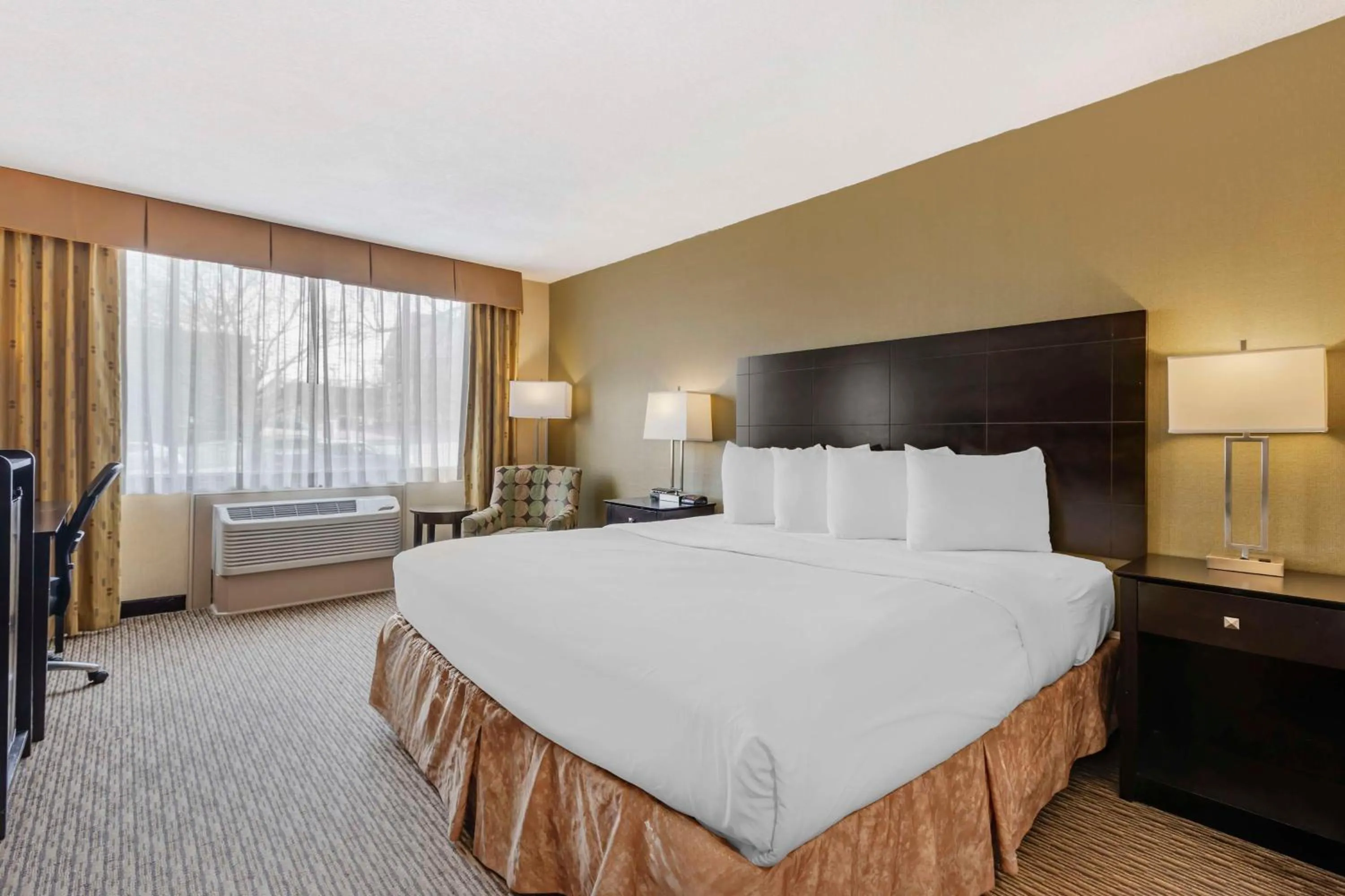 Bedroom, Bed in Best Western Watertown/Fort Drum