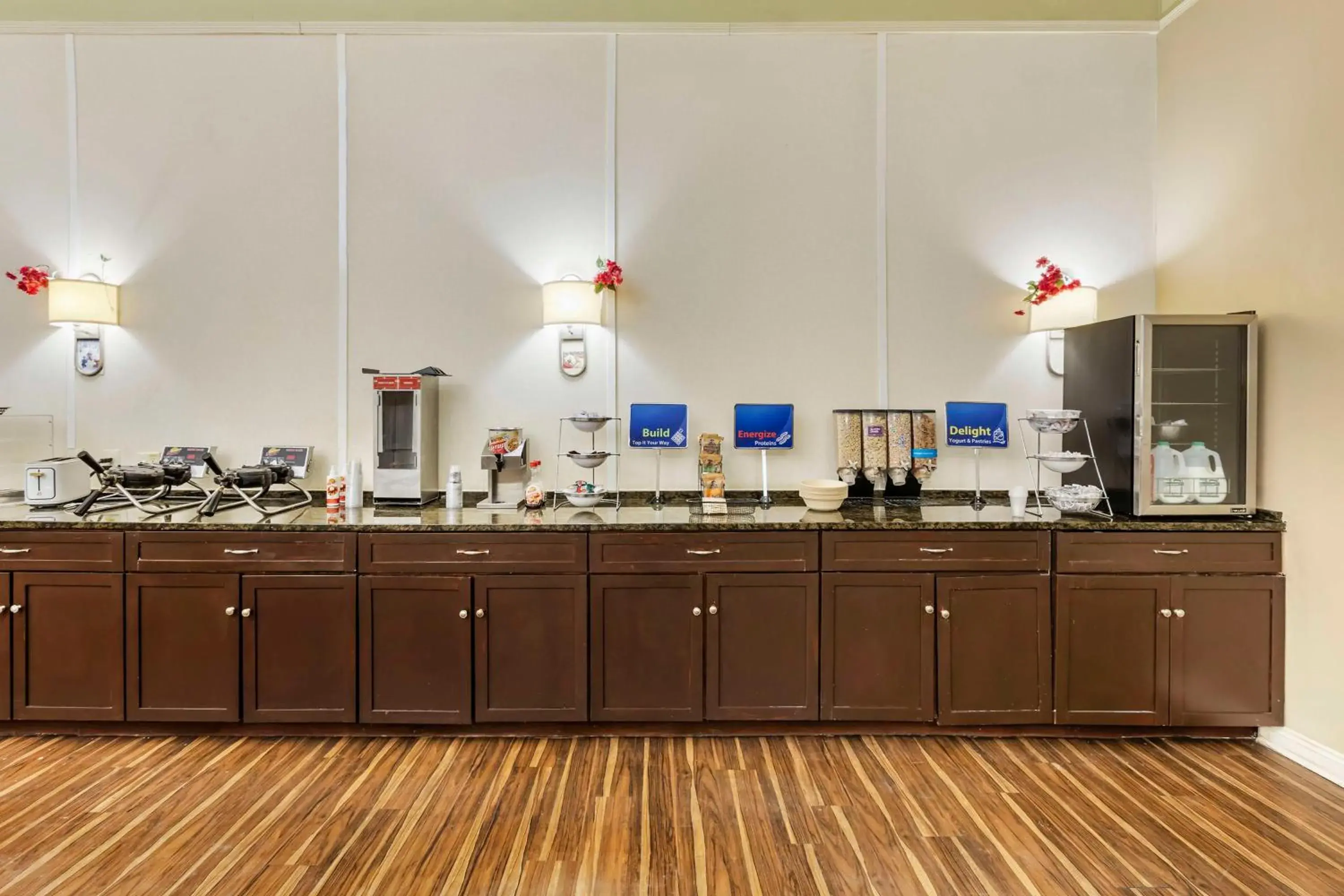 Breakfast in Best Western Watertown/Fort Drum Breakfast in Best Western Watertown/Fort Drum