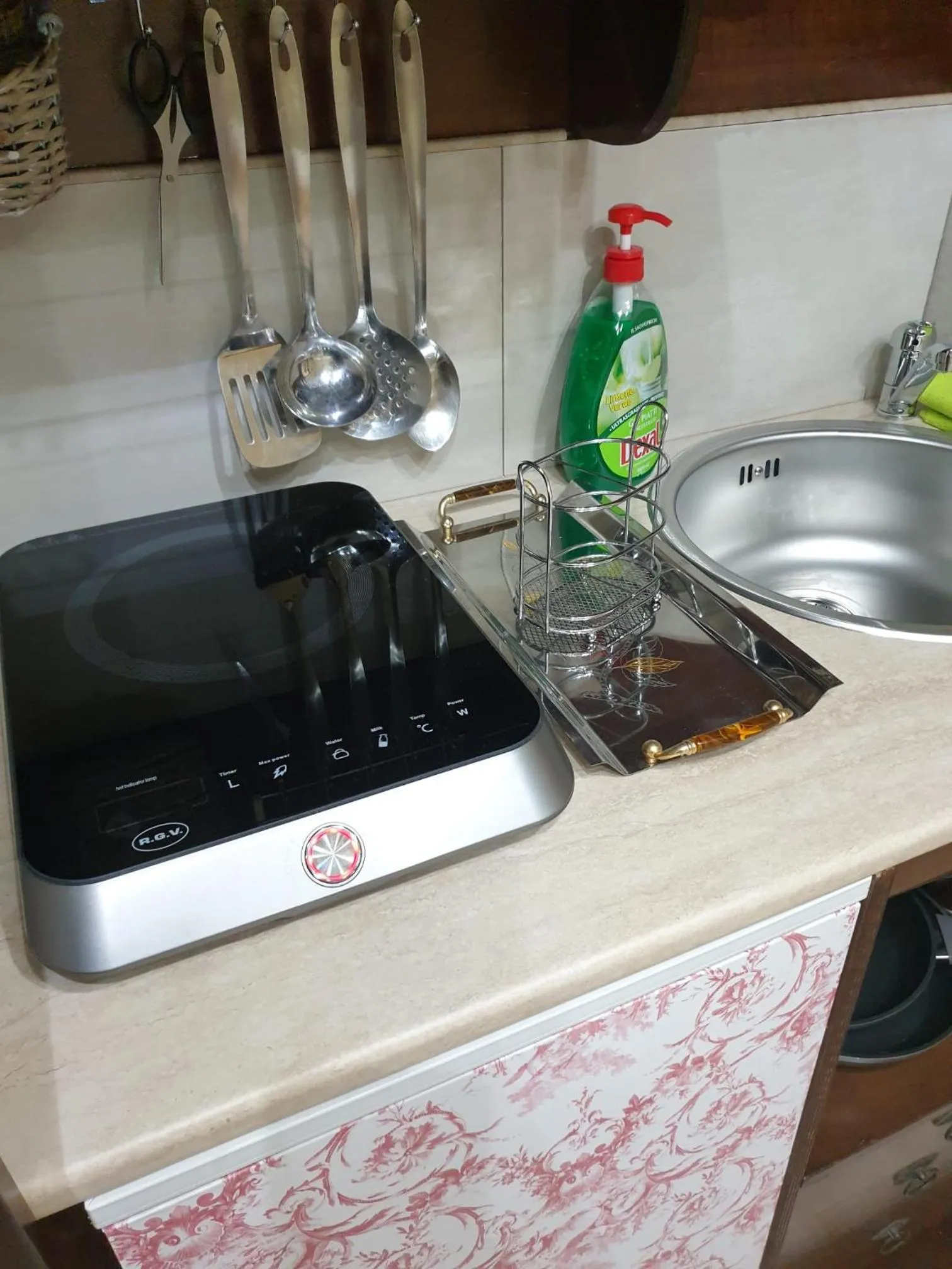 Kitchen or kitchenette in Lussuoso B&B