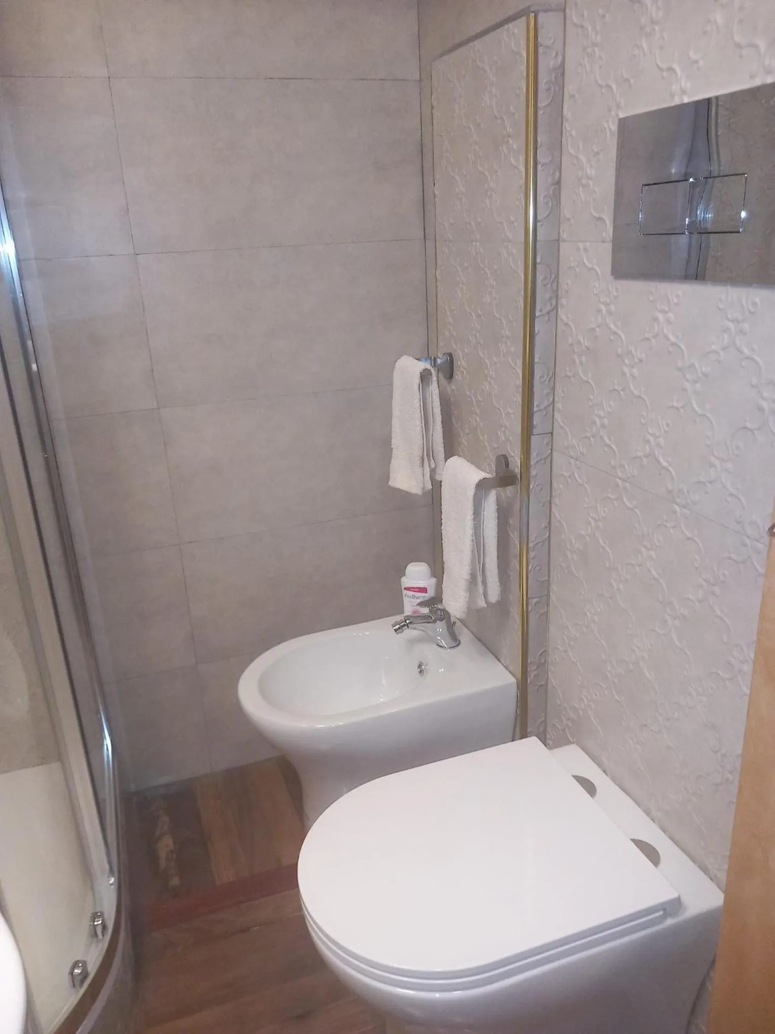 Toilet in Lussuoso B&B