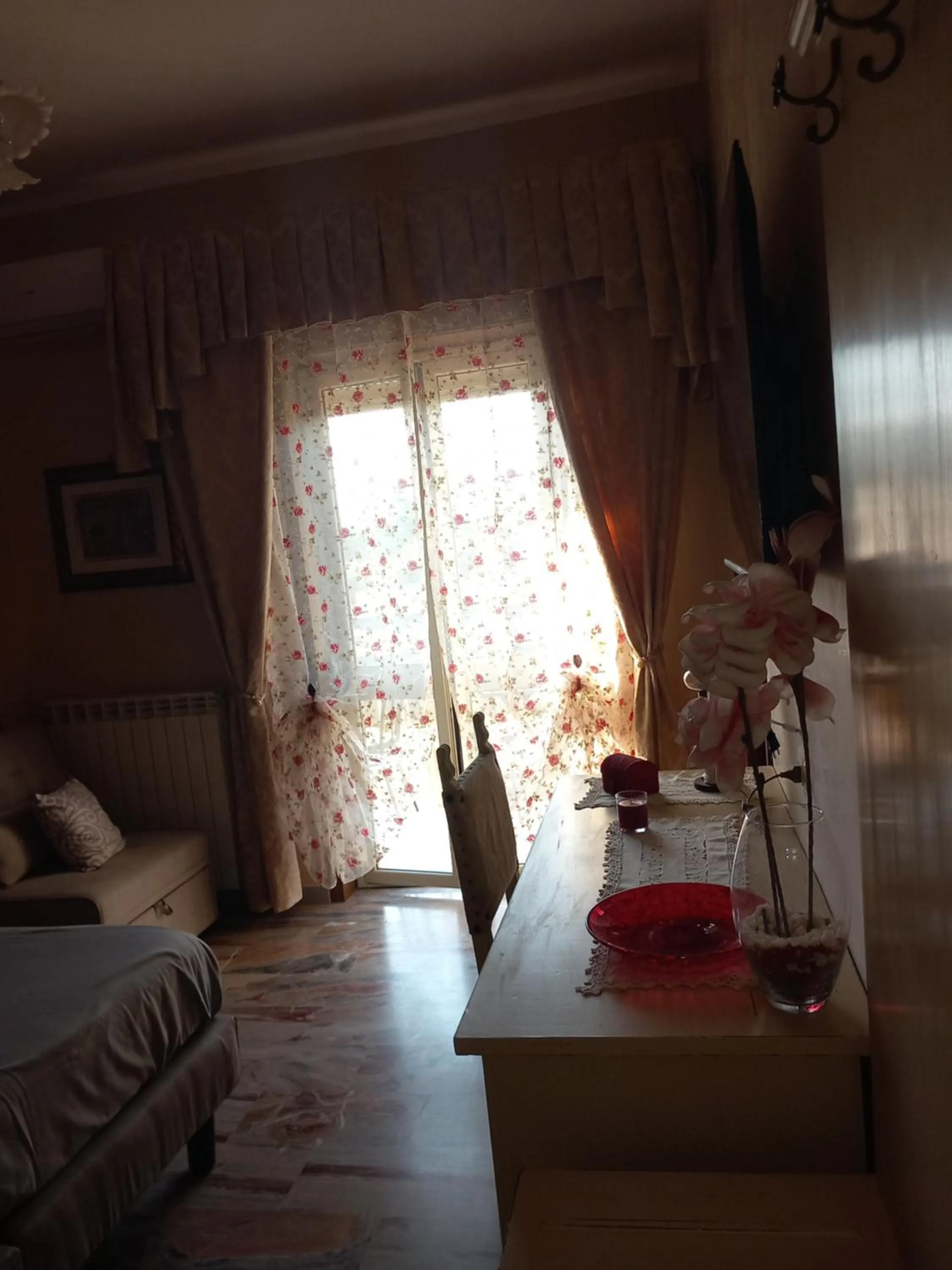 Photo of the whole room, Bed in Lussuoso B&B