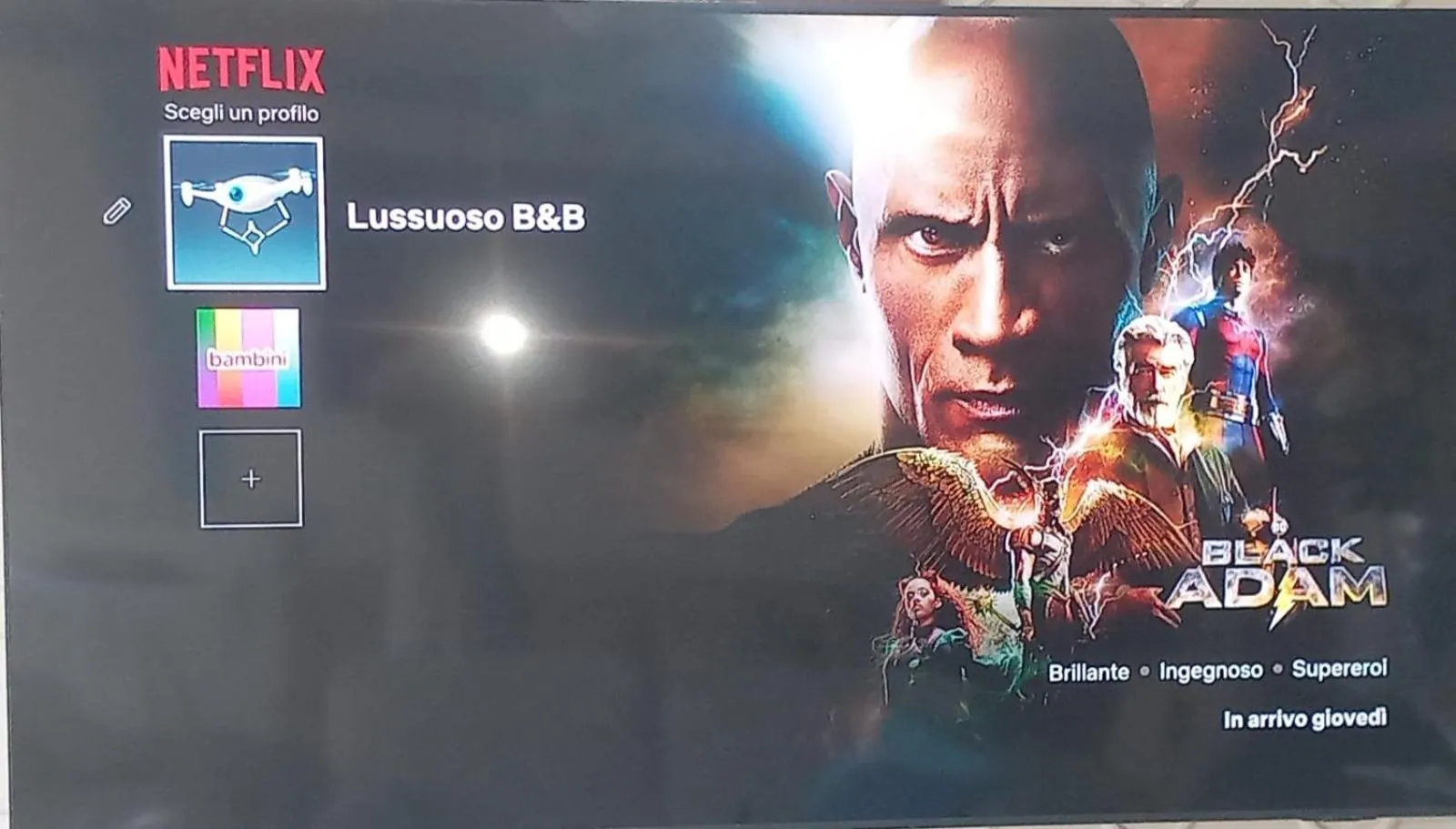 Communal lounge/ TV room in Lussuoso B&B