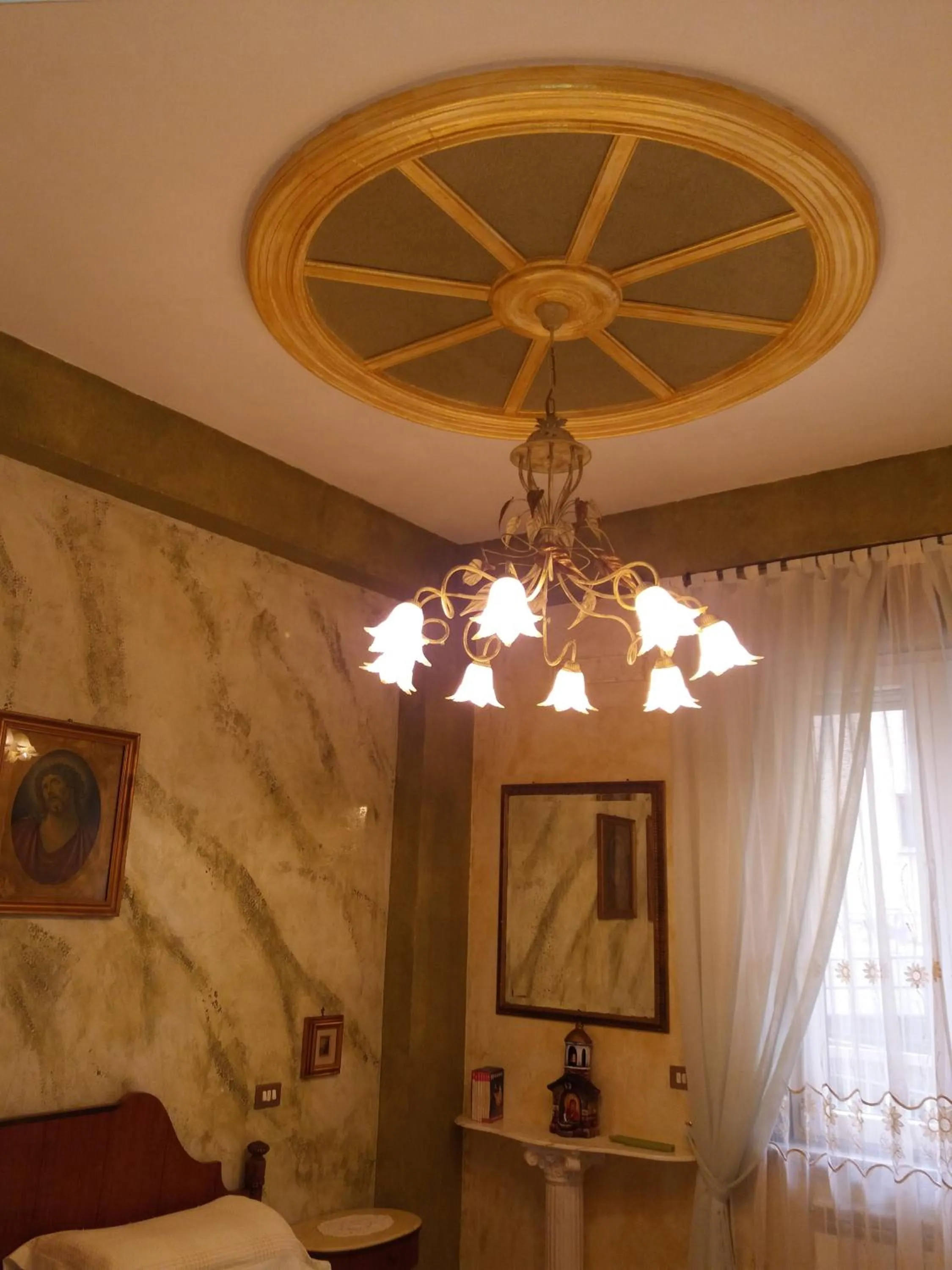 Decorative detail, Bed in Lussuoso B&B